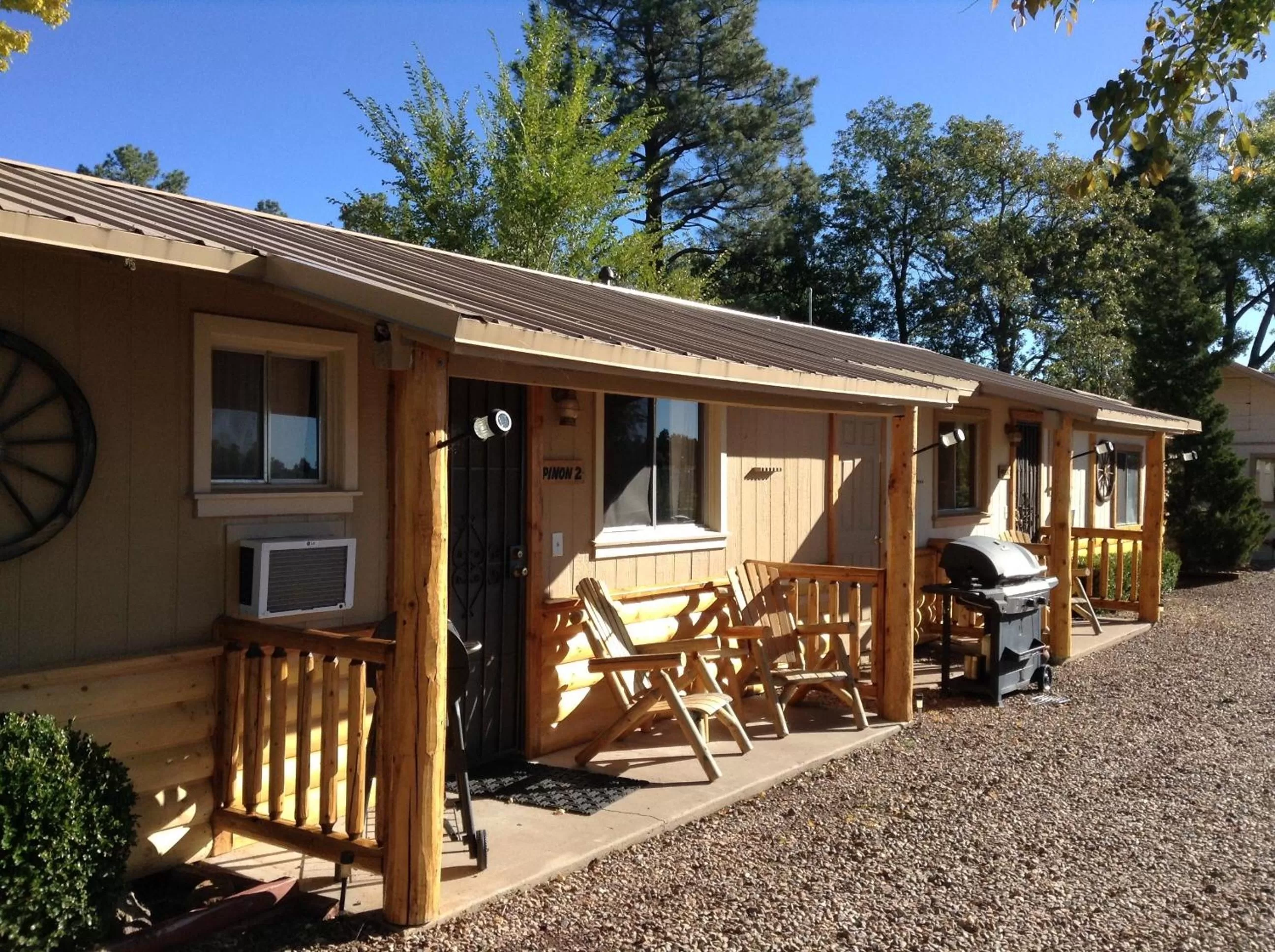 Facade/entrance in Rainbows End Fishing Resort