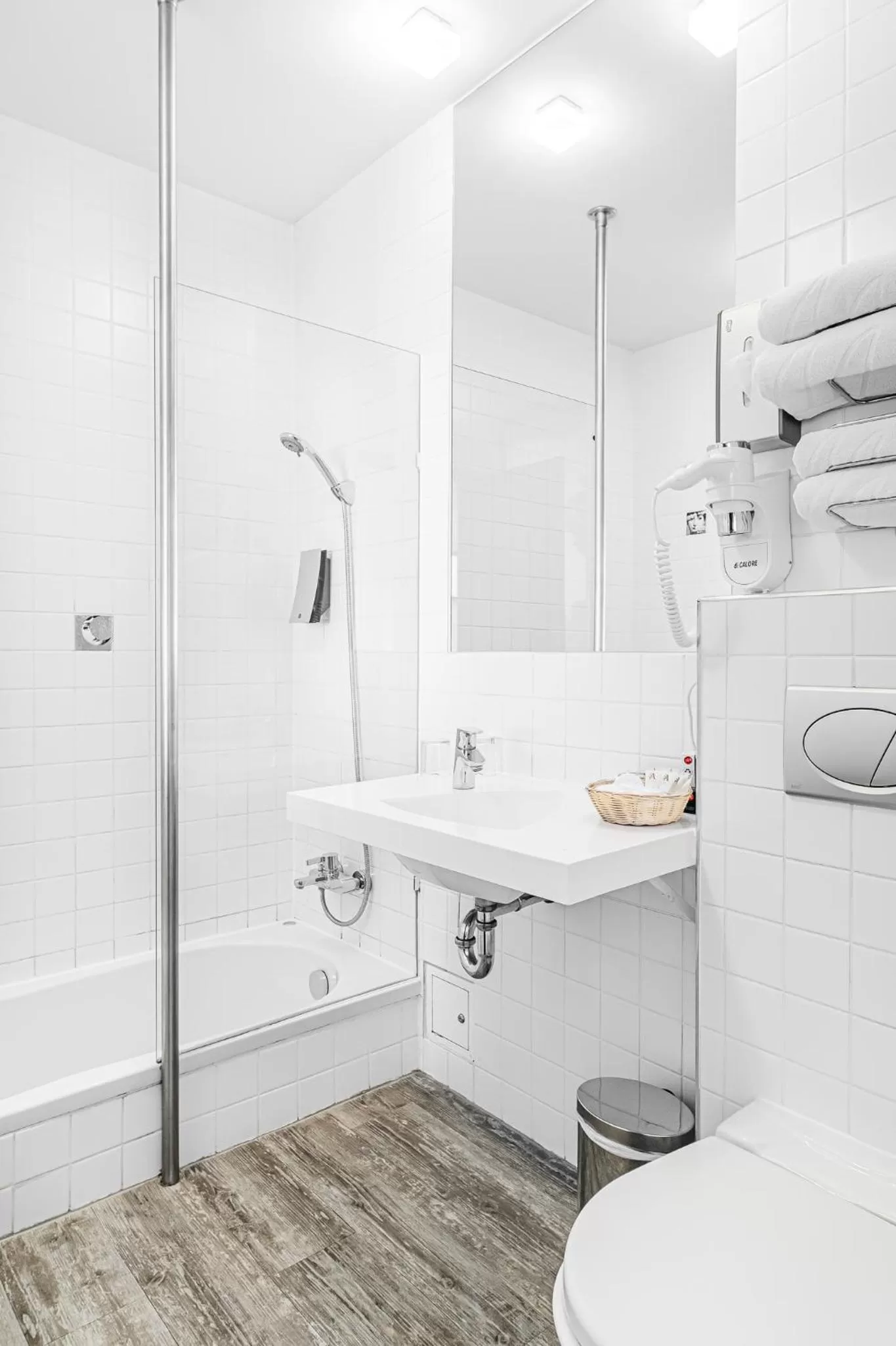 Shower in Amberton Hotel Klaipeda