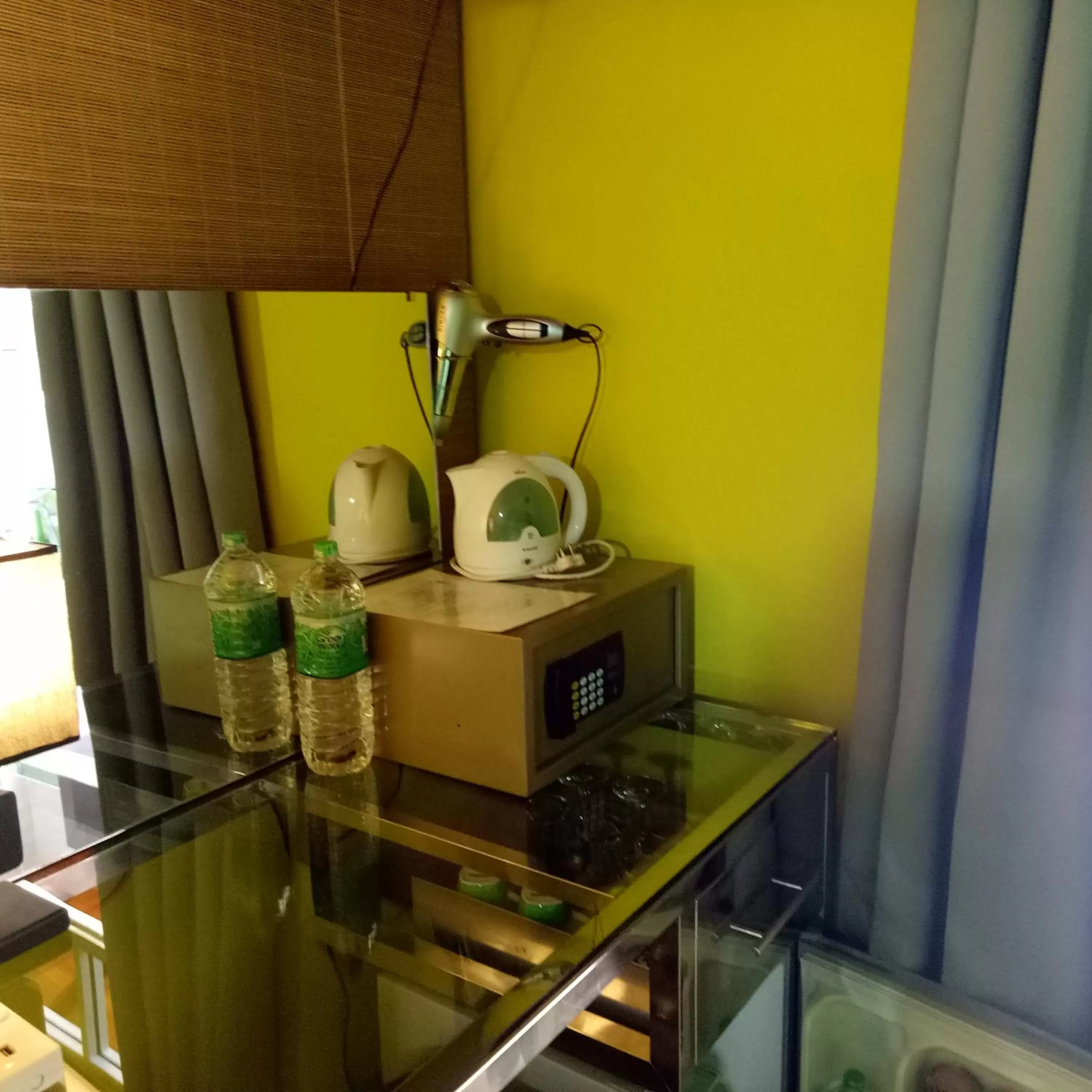 Coffee/tea facilities in Palms Villa