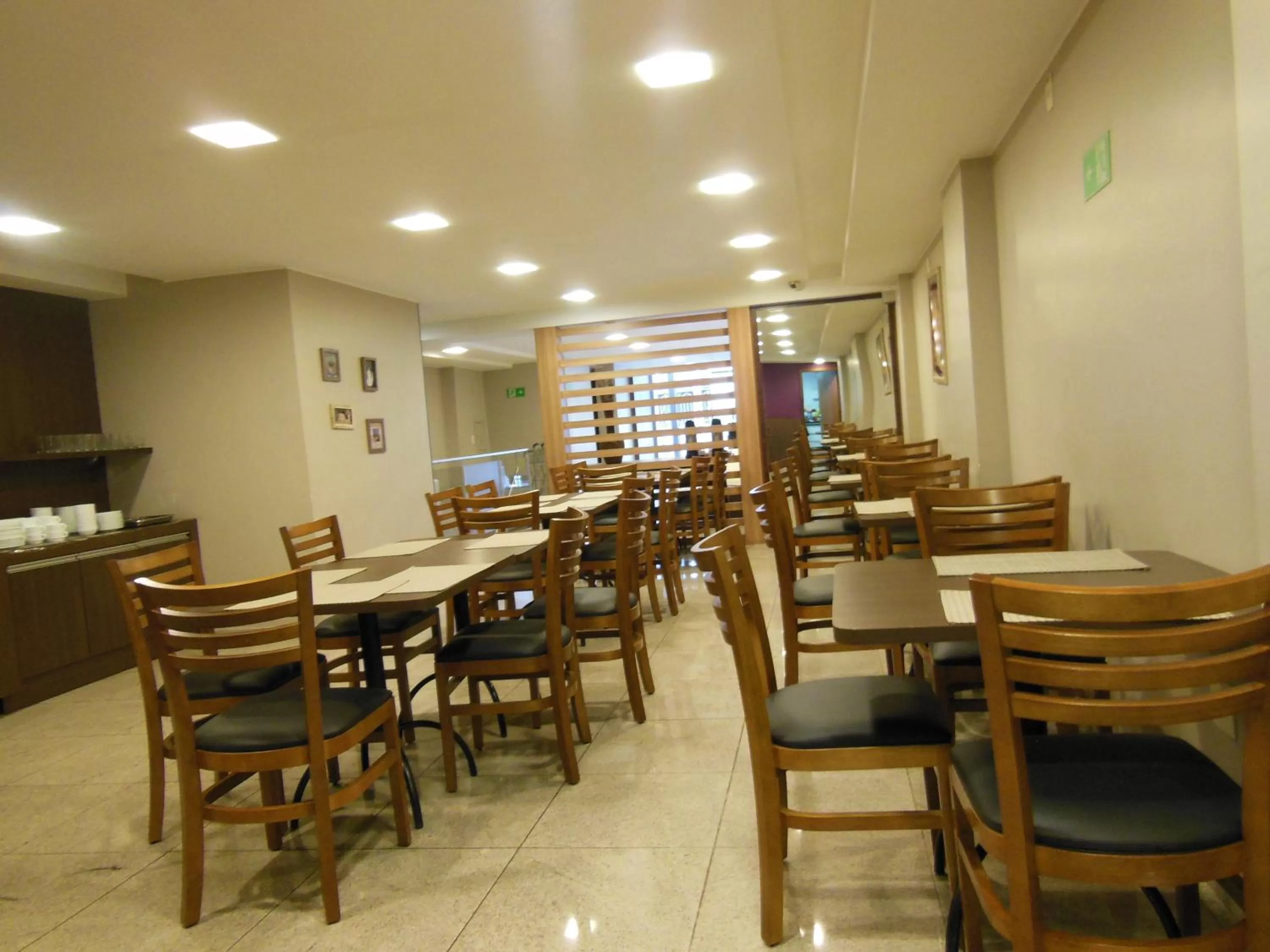 Dining area, Restaurant/Places to Eat in Alfa Plaza Hotel