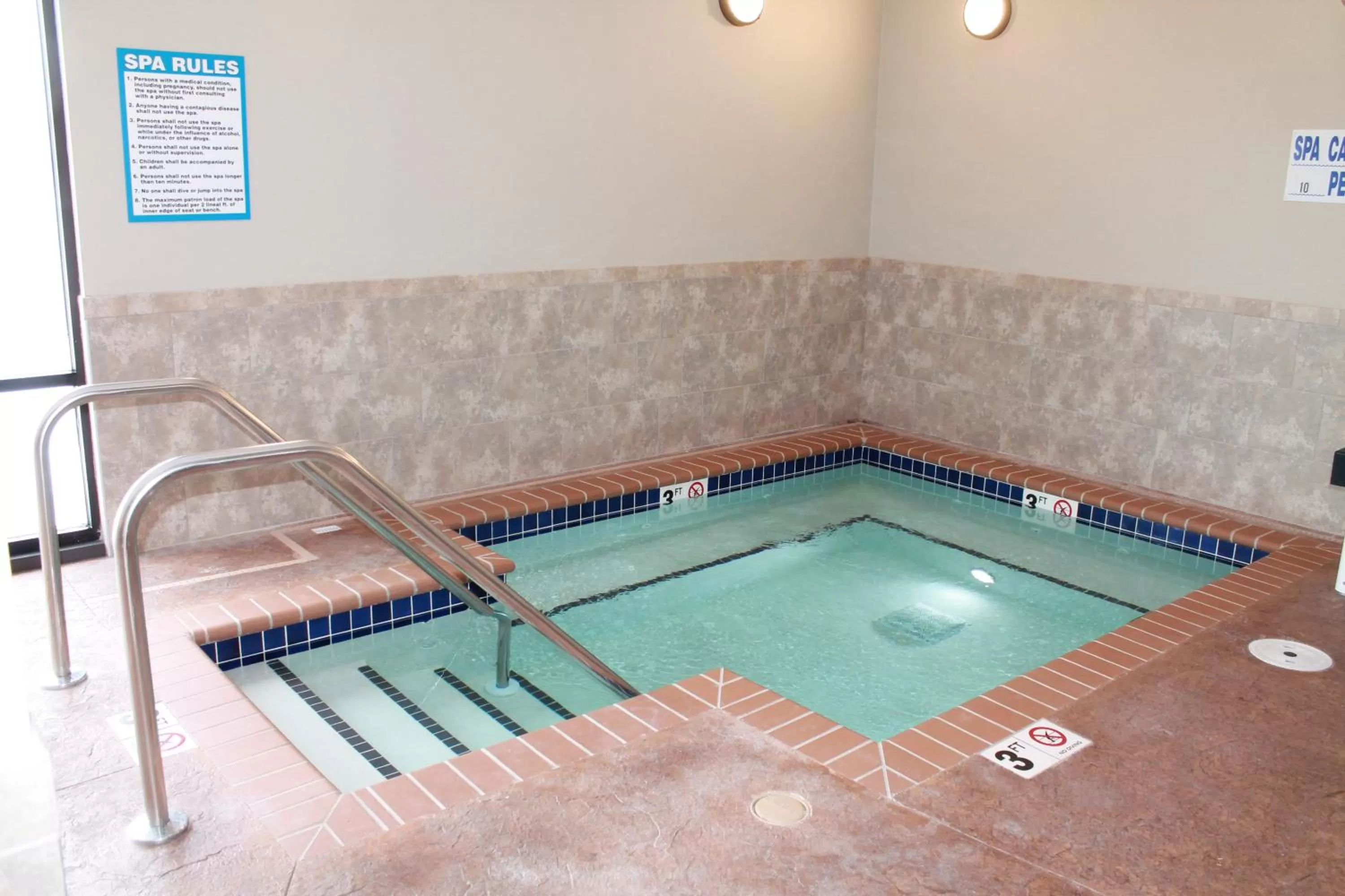 Brookstone Lodge & Suites - Emmetsburg