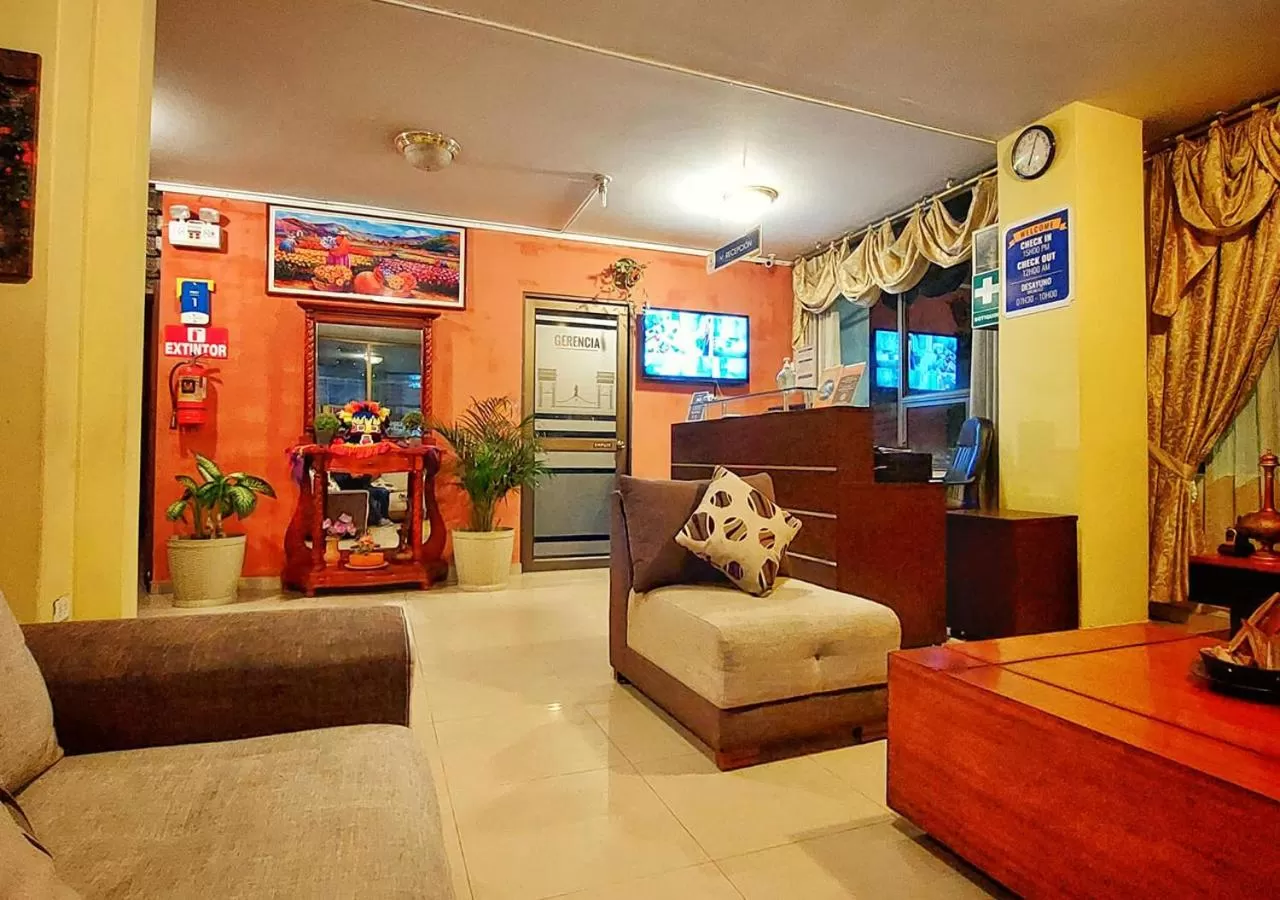 Property building, Lobby/Reception in La Merced Plaza Hostal