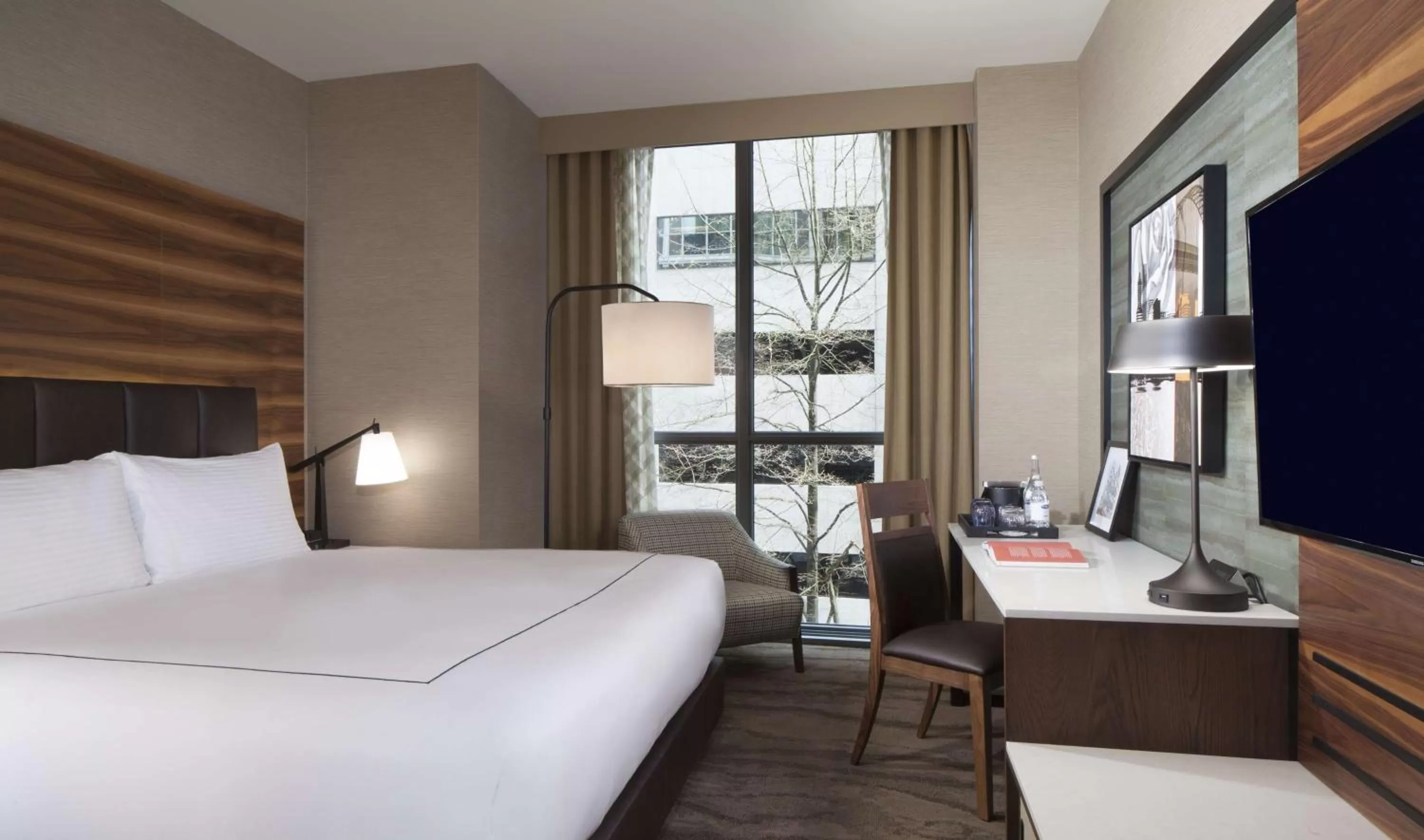 Bedroom, Bed in The Porter Portland, Curio Collection By Hilton