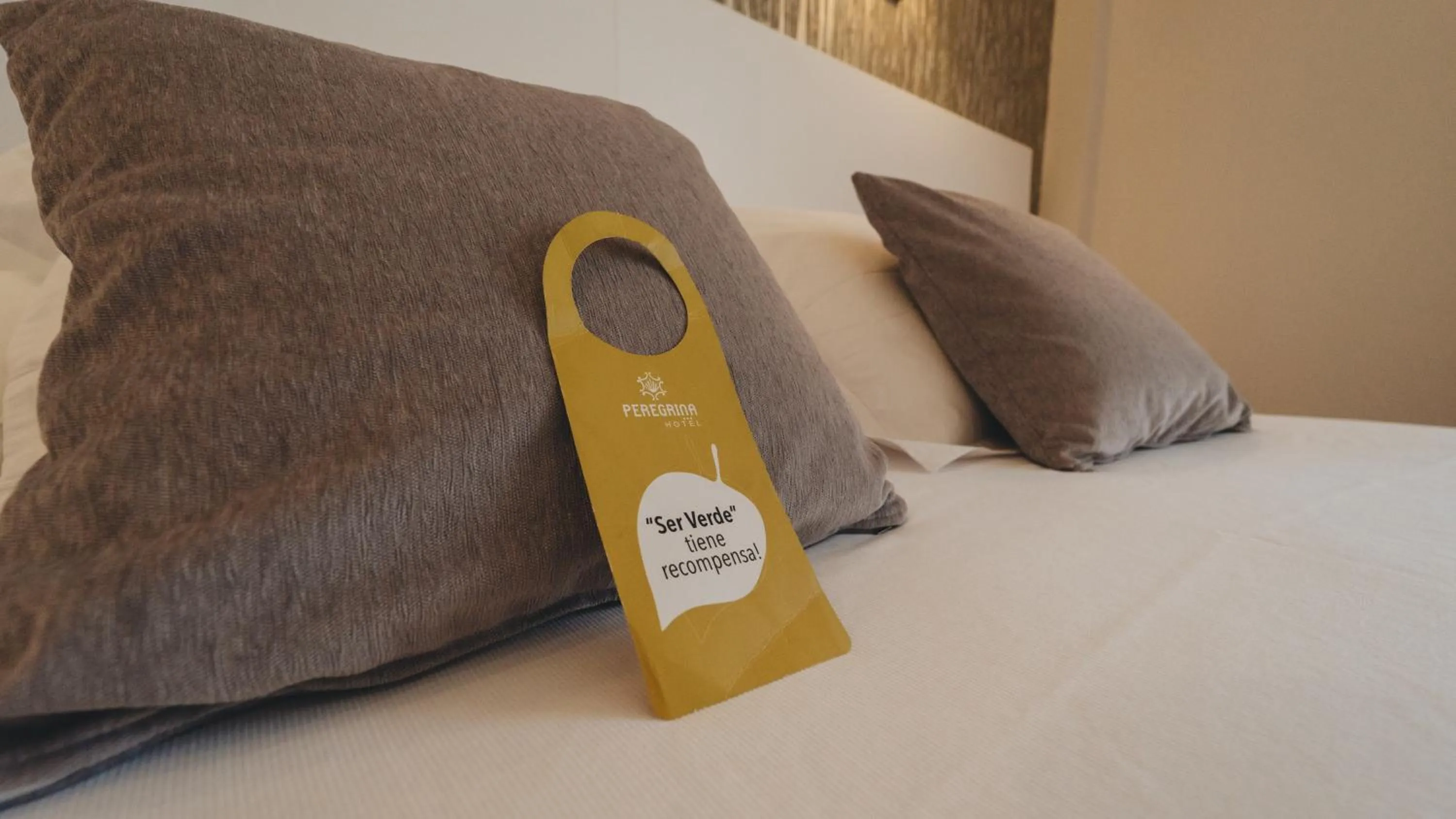 Bedroom, Bed in Peregrina Hotel