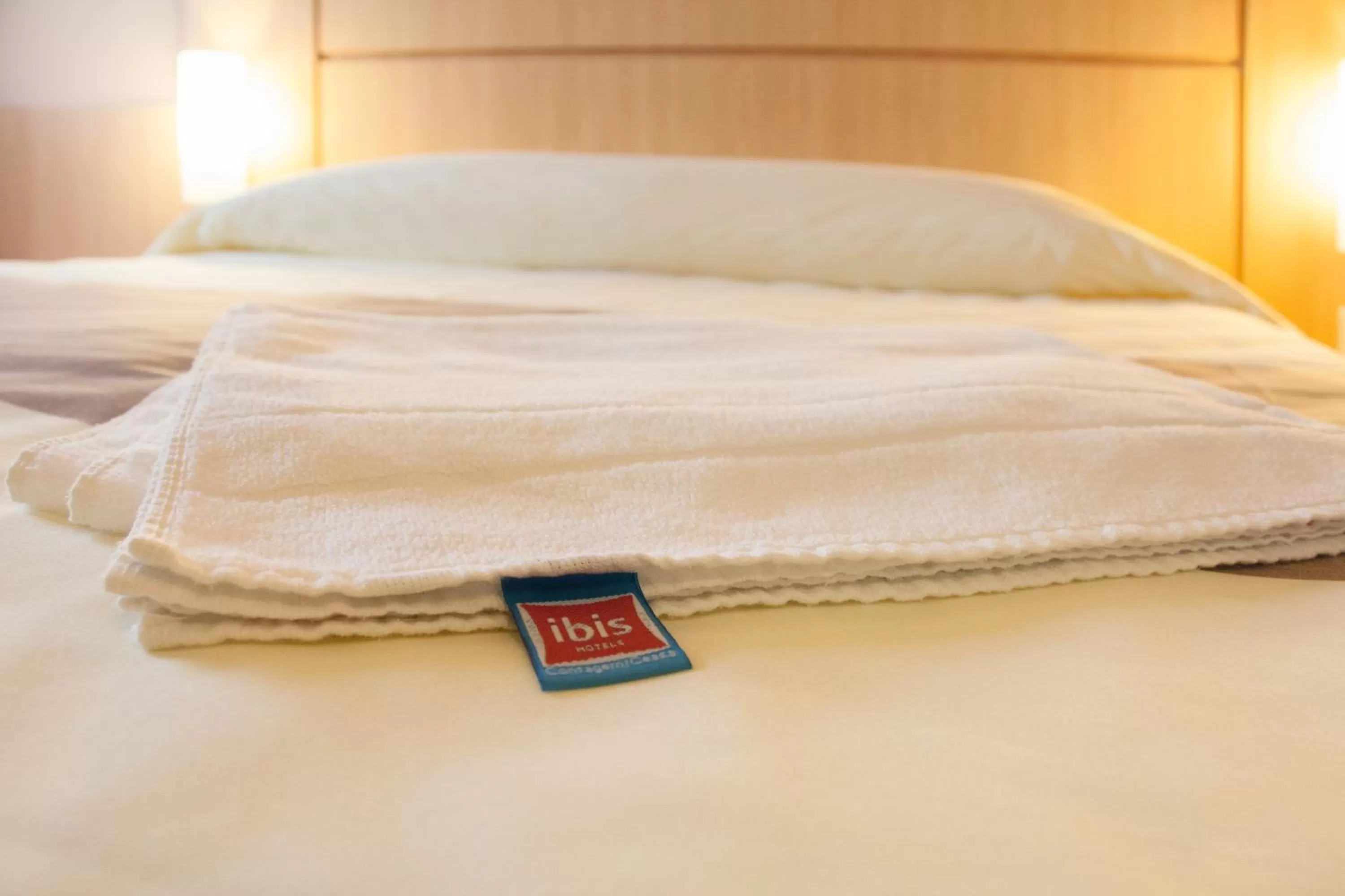 Bed in Hotel Ibis Milano Malpensa