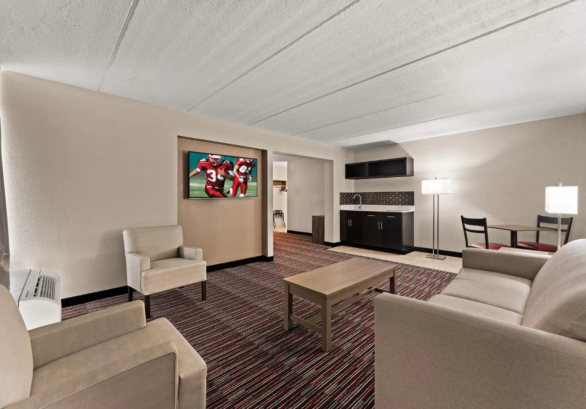 Photo of the whole room in Red Roof Inn Reading