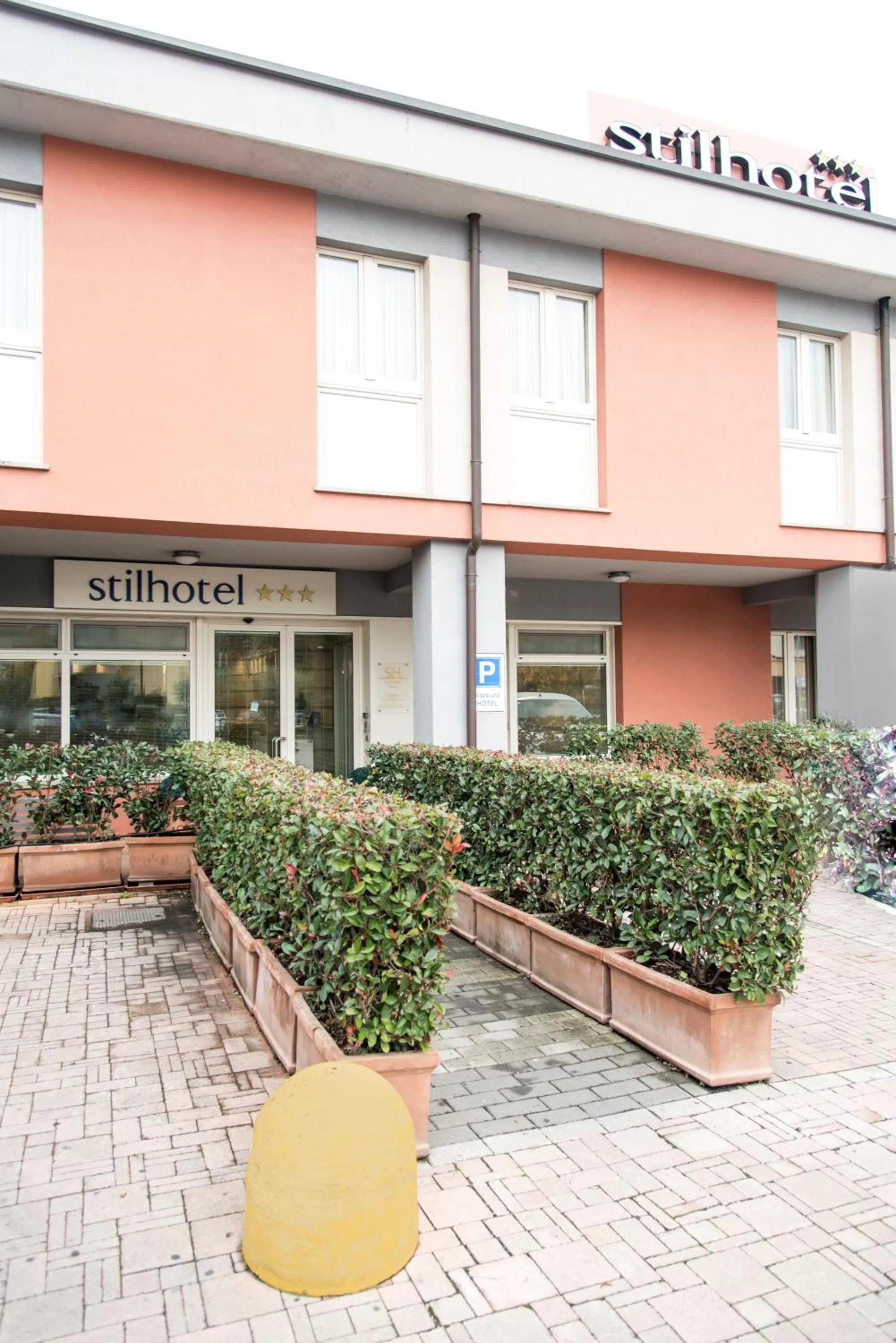 Facade/entrance in Stilhotel