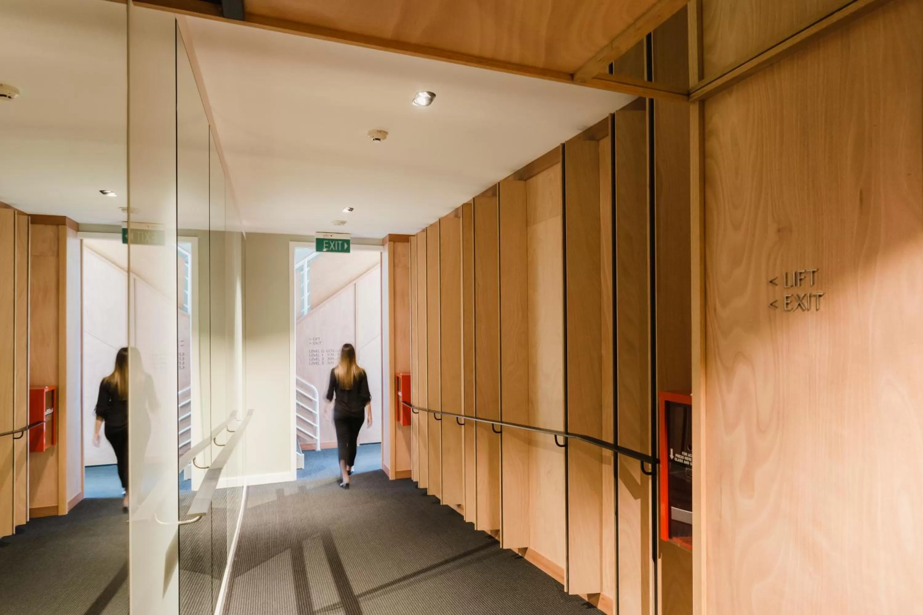 Facade/entrance in Gilmer Apartment Hotel