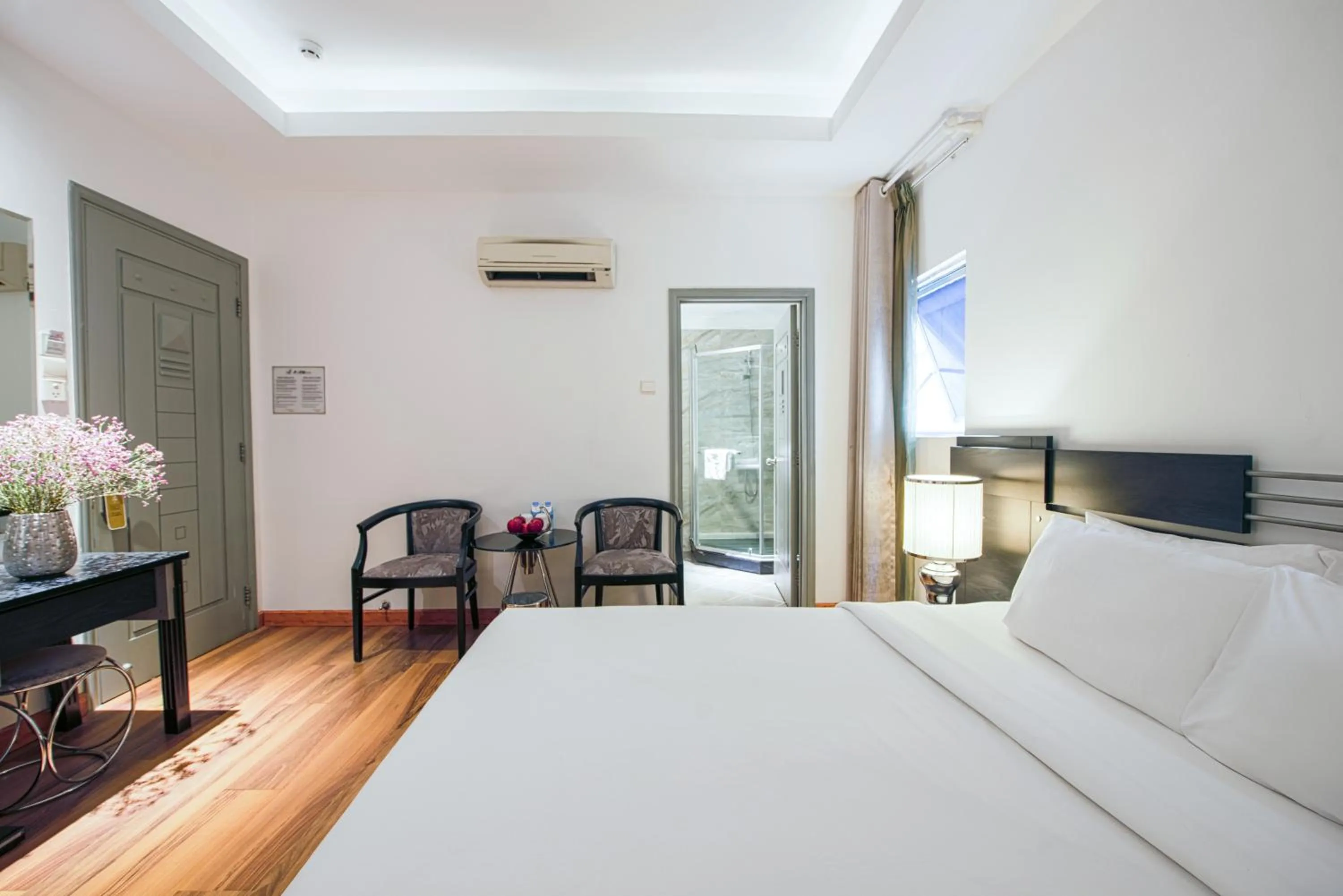 Bedroom, Bed in A&EM - The Petit Hotel