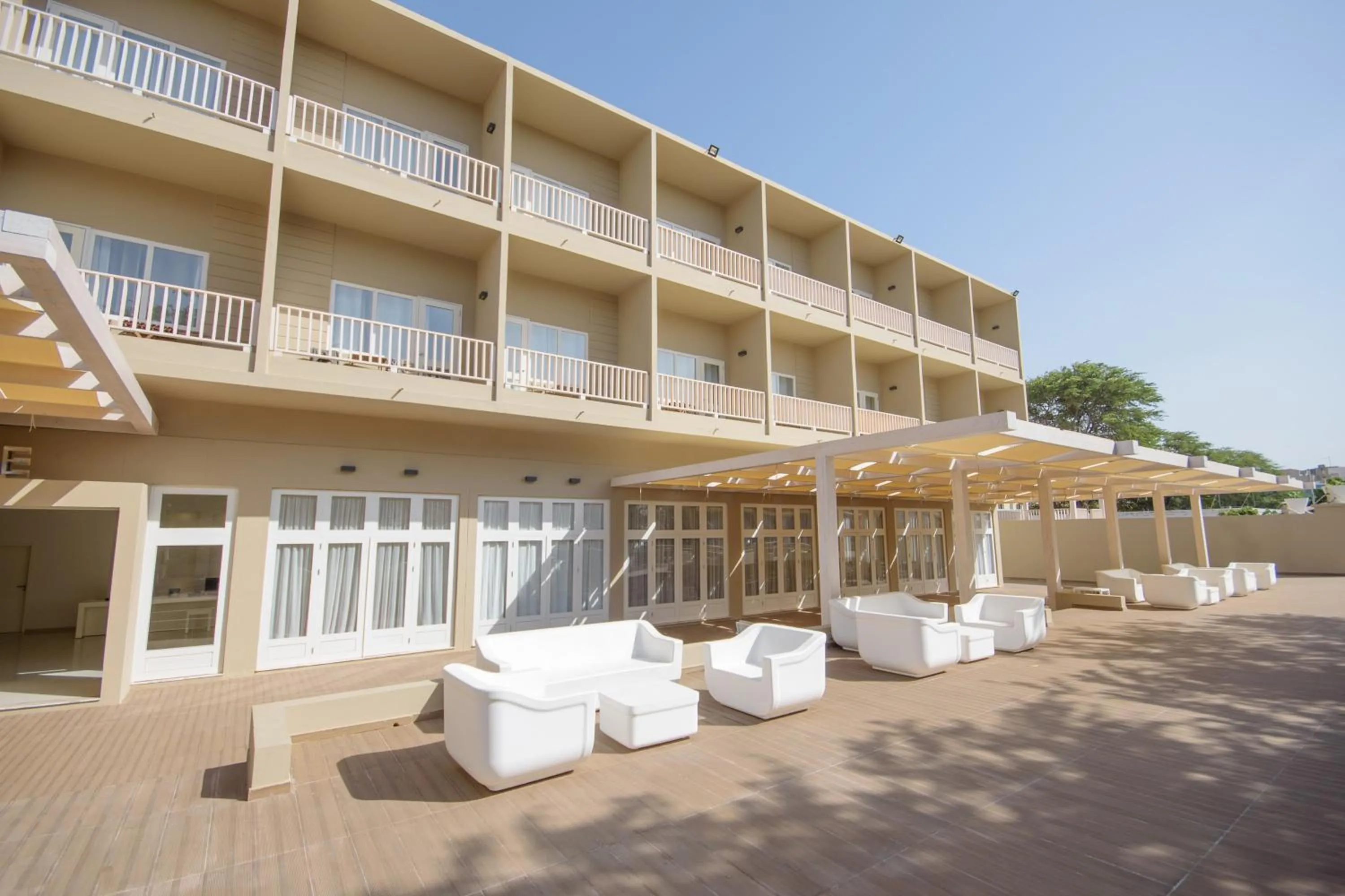 Property building in Oasis Porto Grande