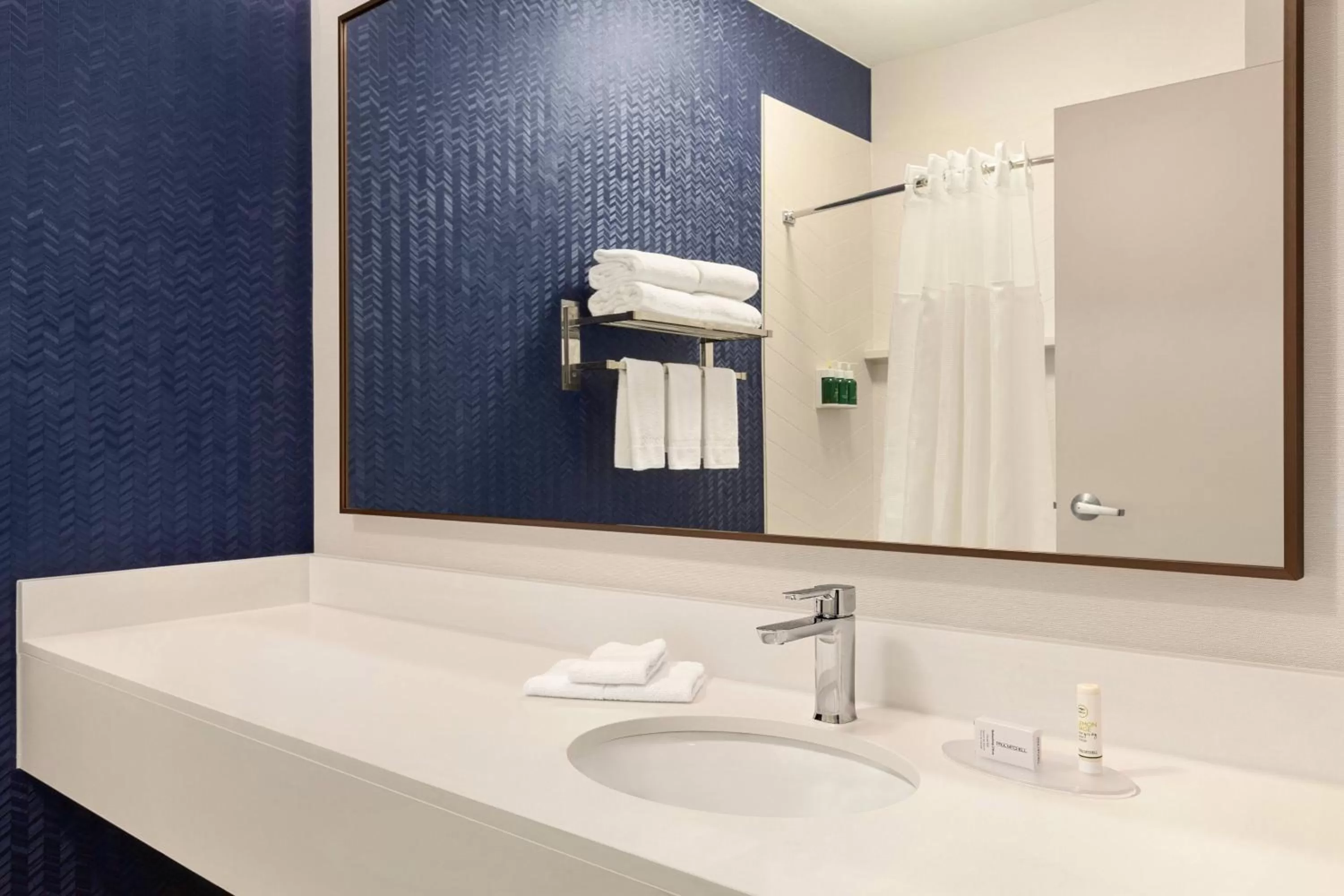 Bathroom in Fairfield Inn Erie Millcreek Mall