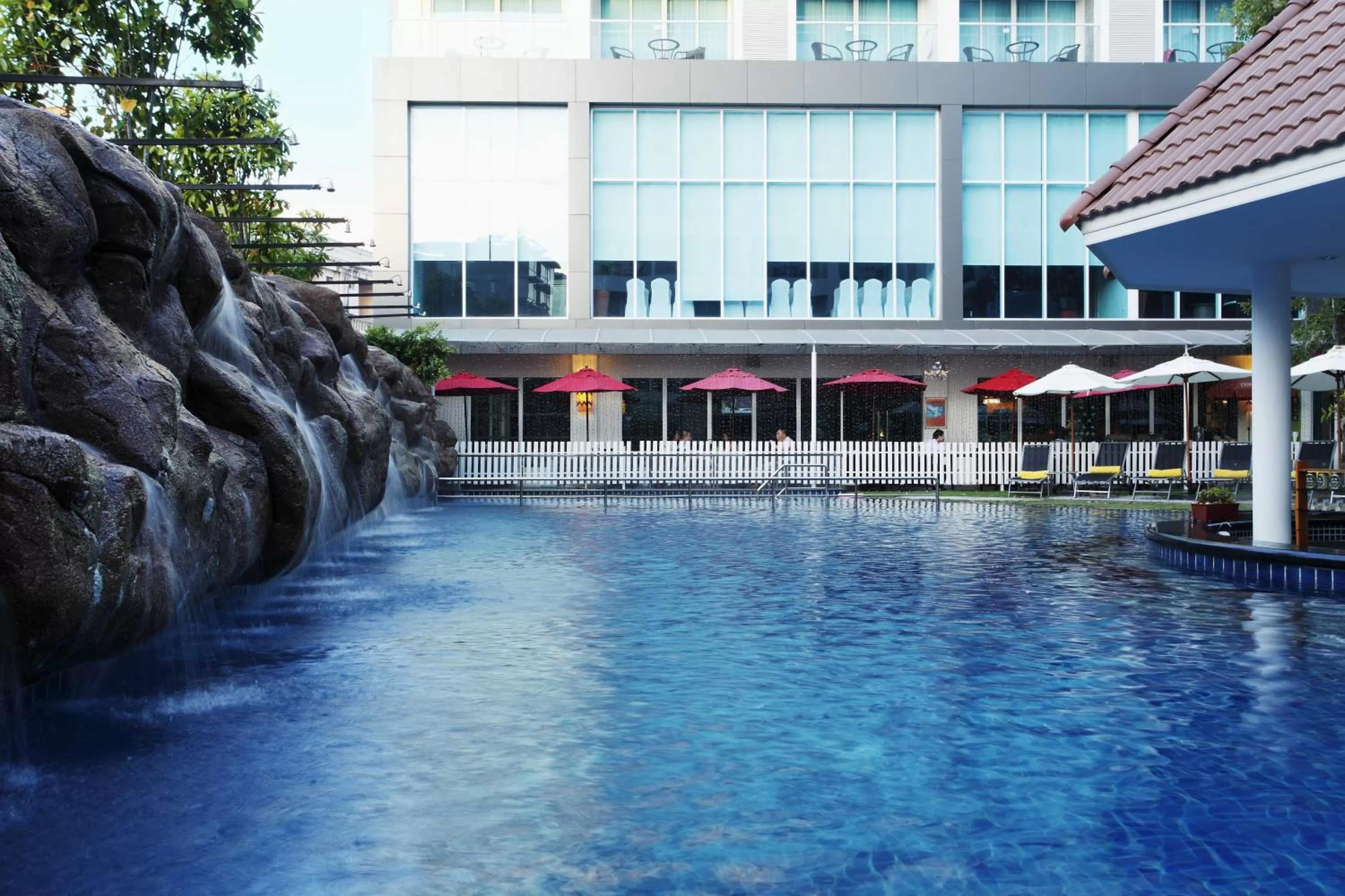 Swimming pool in Centara Pattaya Hotel