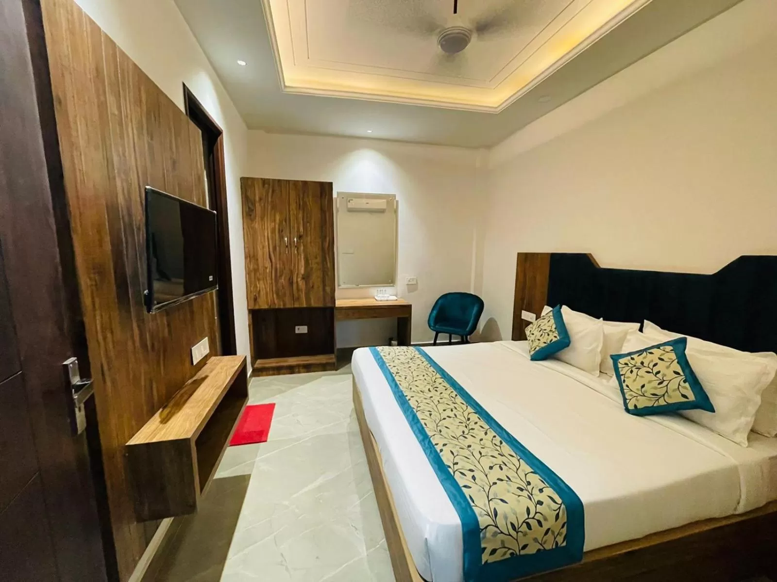 Bed in Hotel Dream Town By Cozy Hotels & Resorts