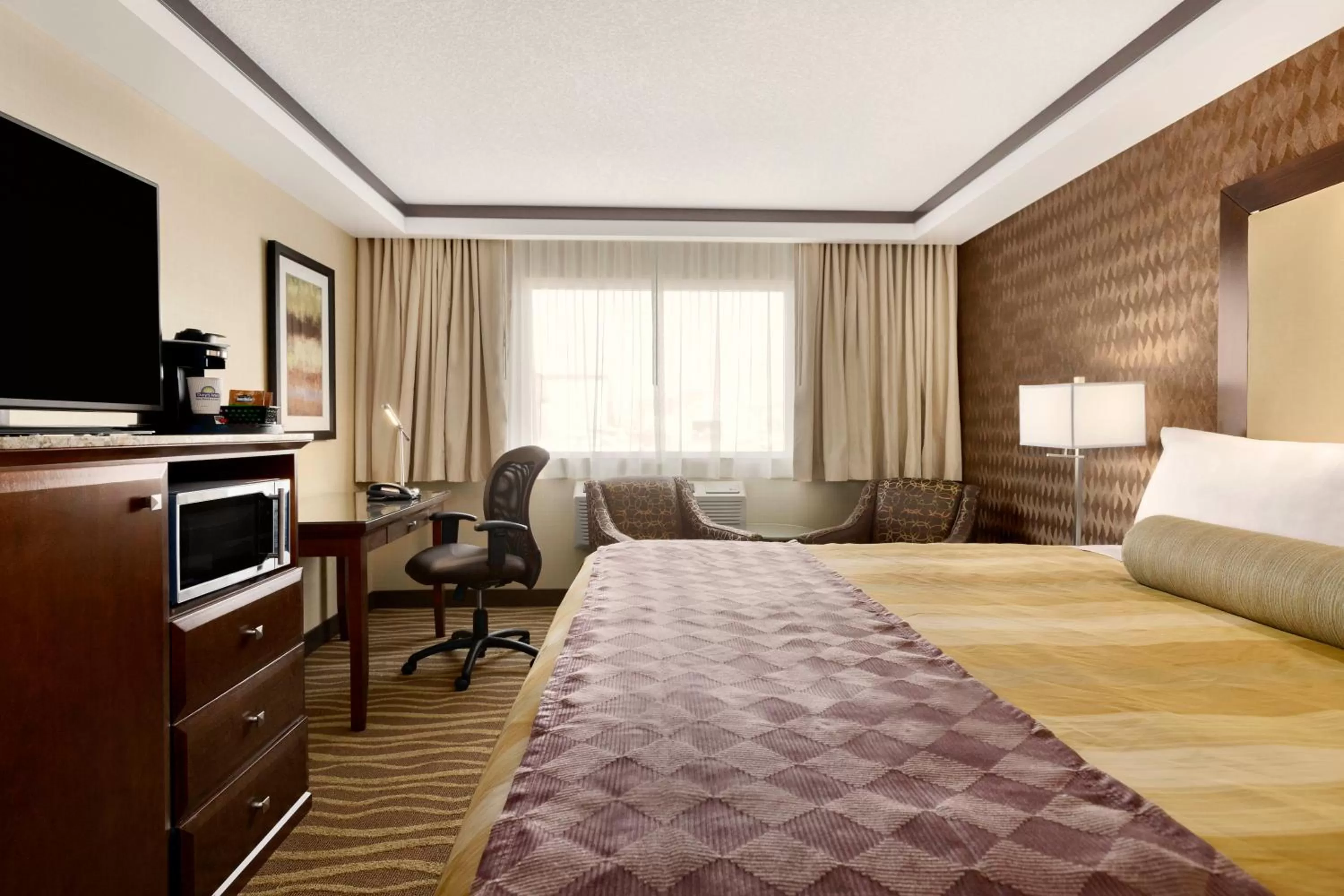 Photo of the whole room, Bed in Best Western Plus Edmonton Airport Hotel