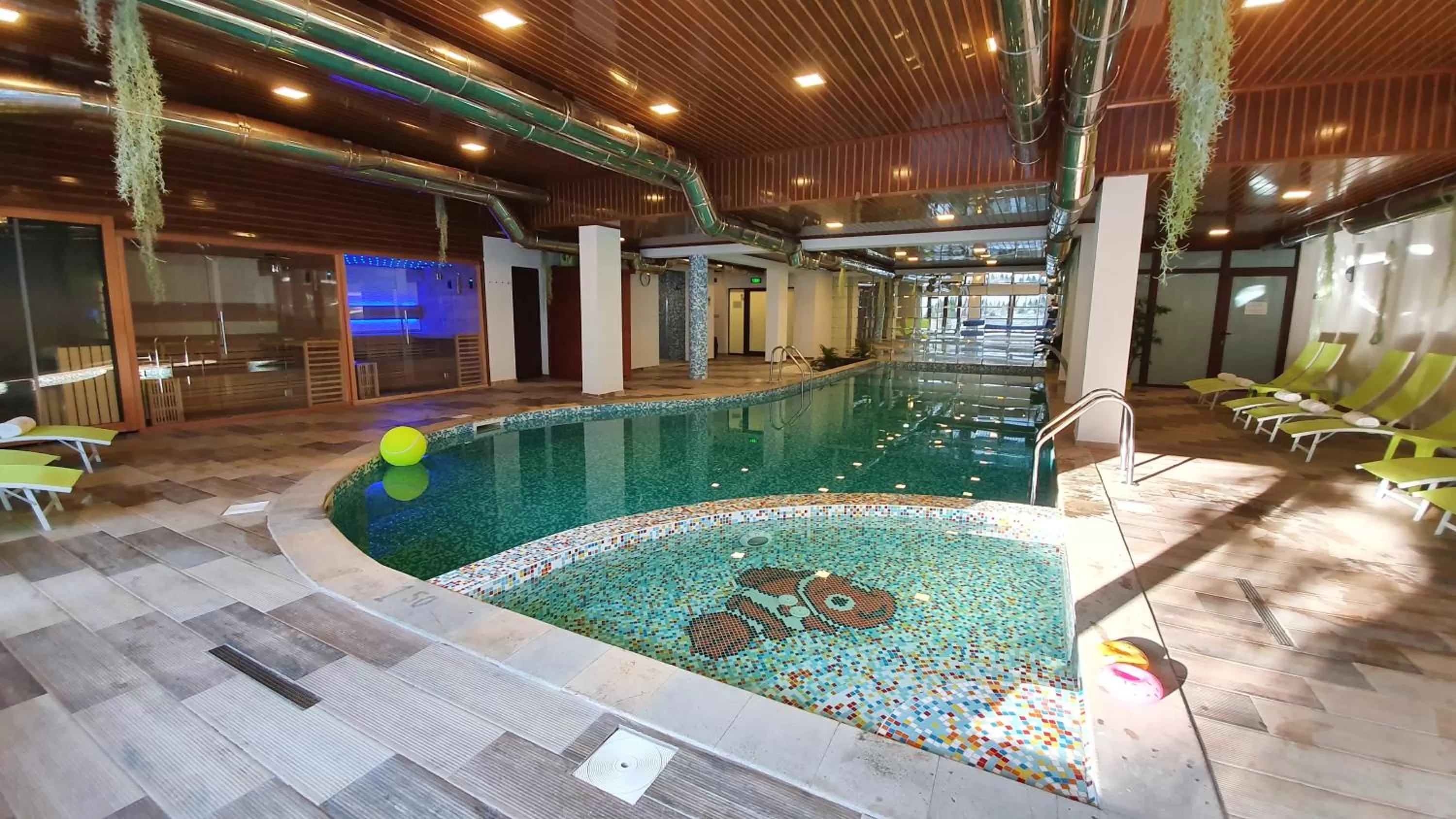 Swimming pool in Wellness Hotel Bulgaria