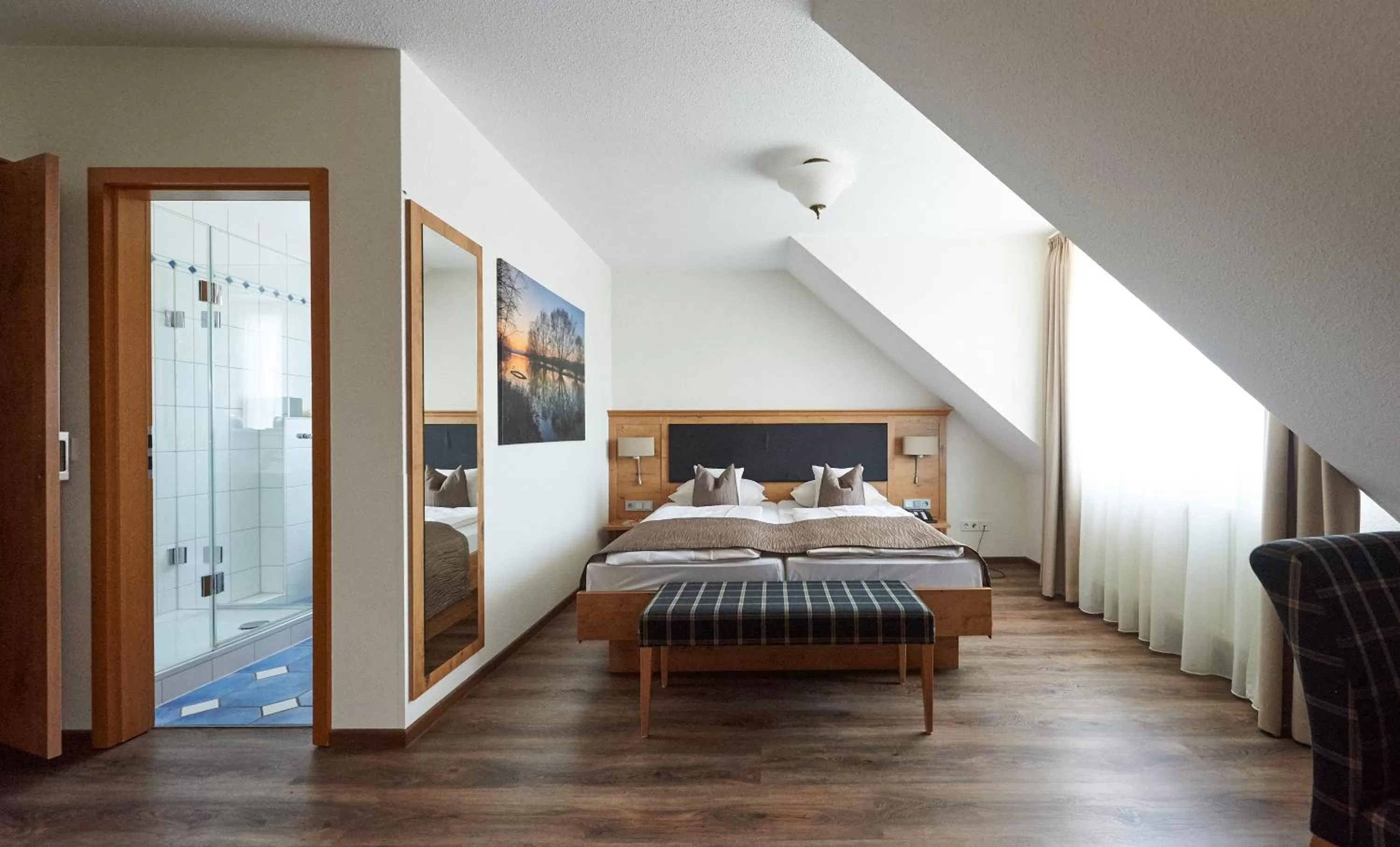 Photo of the whole room, Bed in Fetzers Landhotel