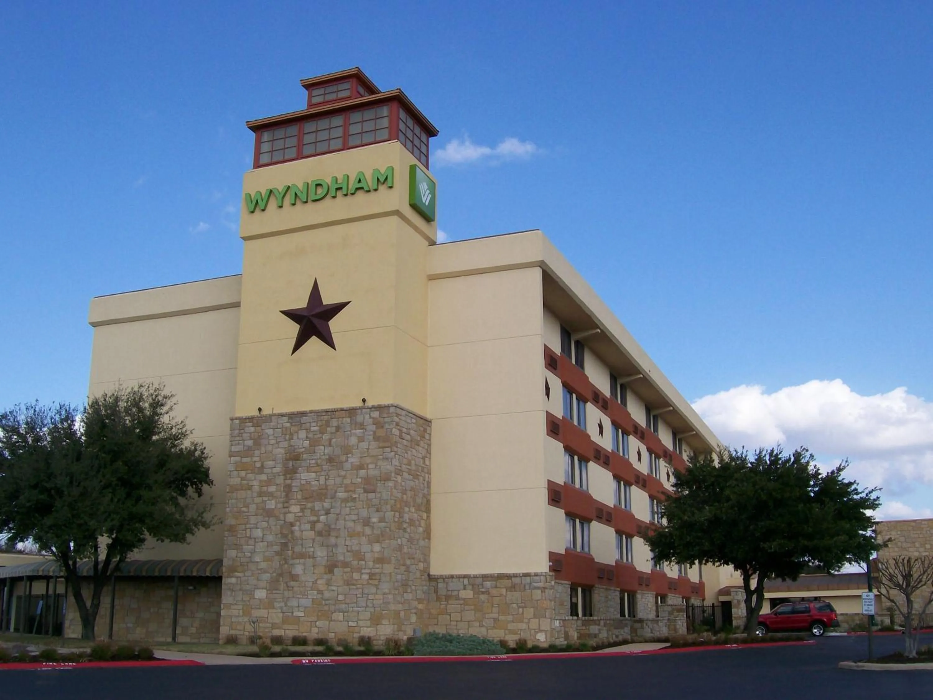 Facade/entrance in Wyndham Garden Hotel Austin