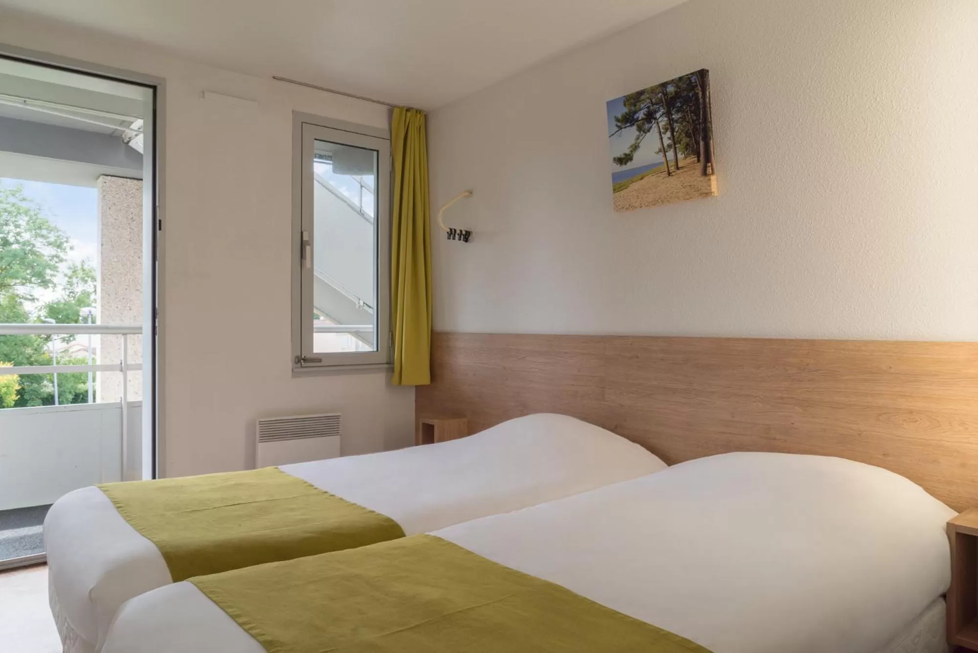 Twin Room in Premiere Classe Saintes