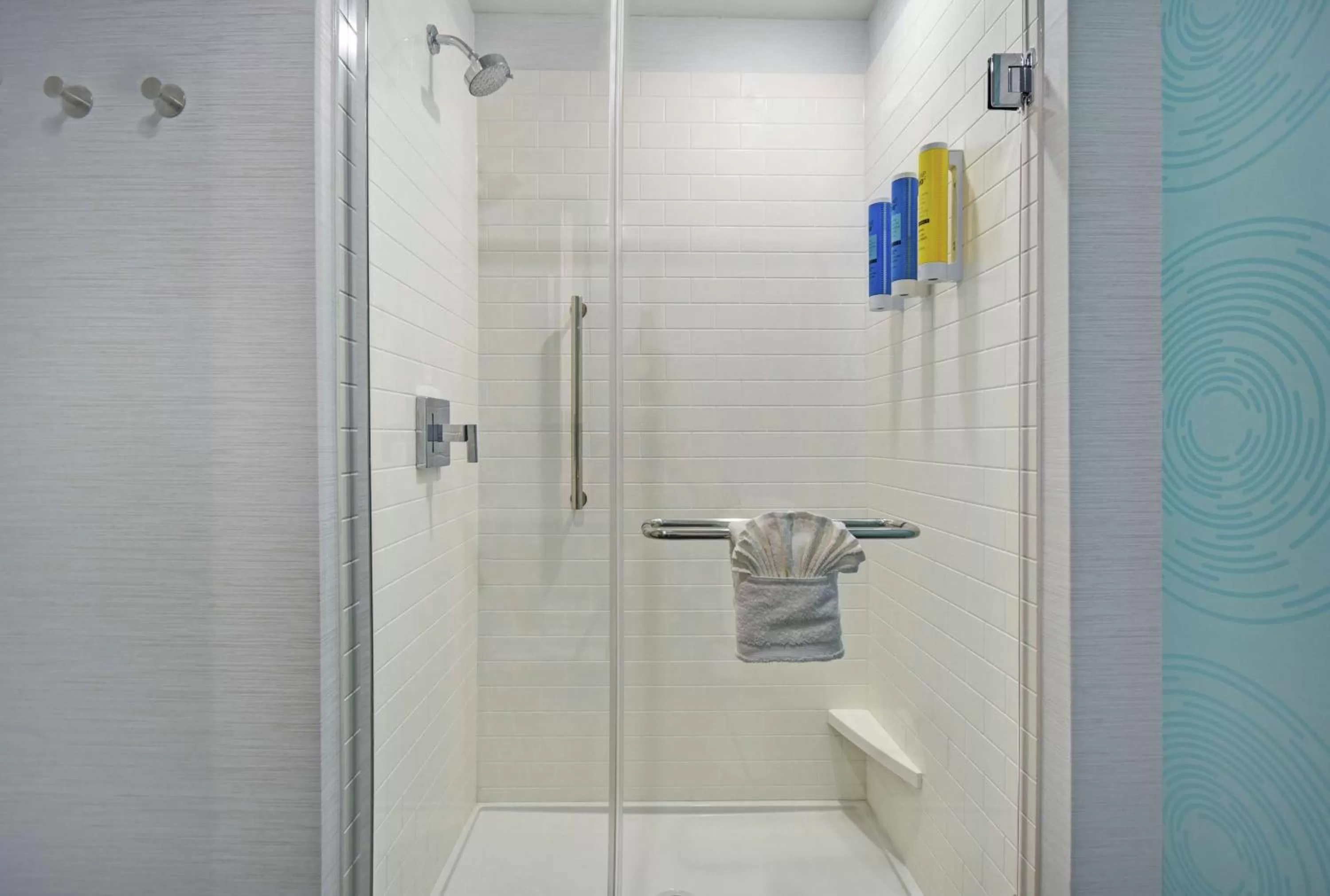 Bathroom in Tru By Hilton Grand Rapids Airport