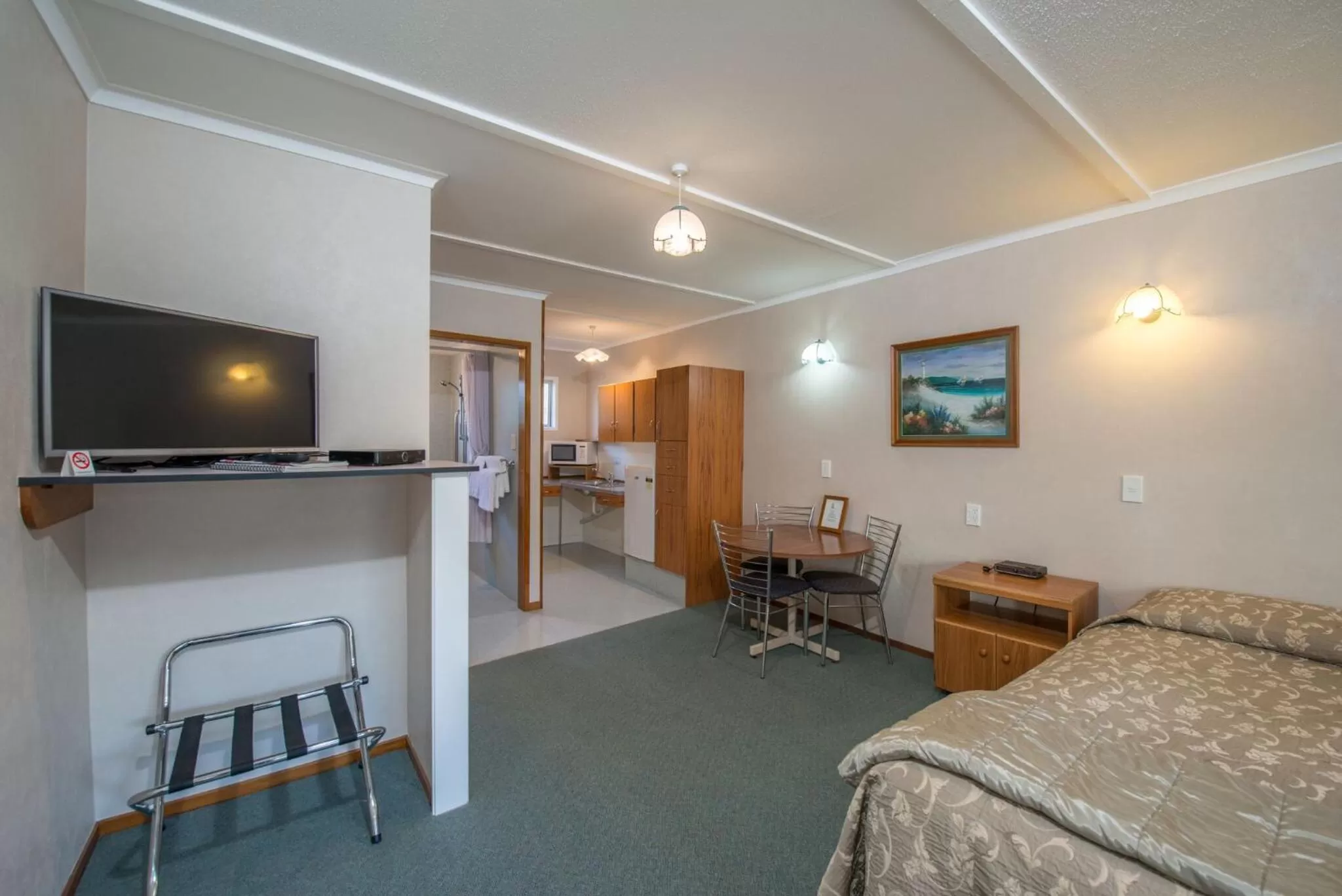 Bed in Amber Court Motel