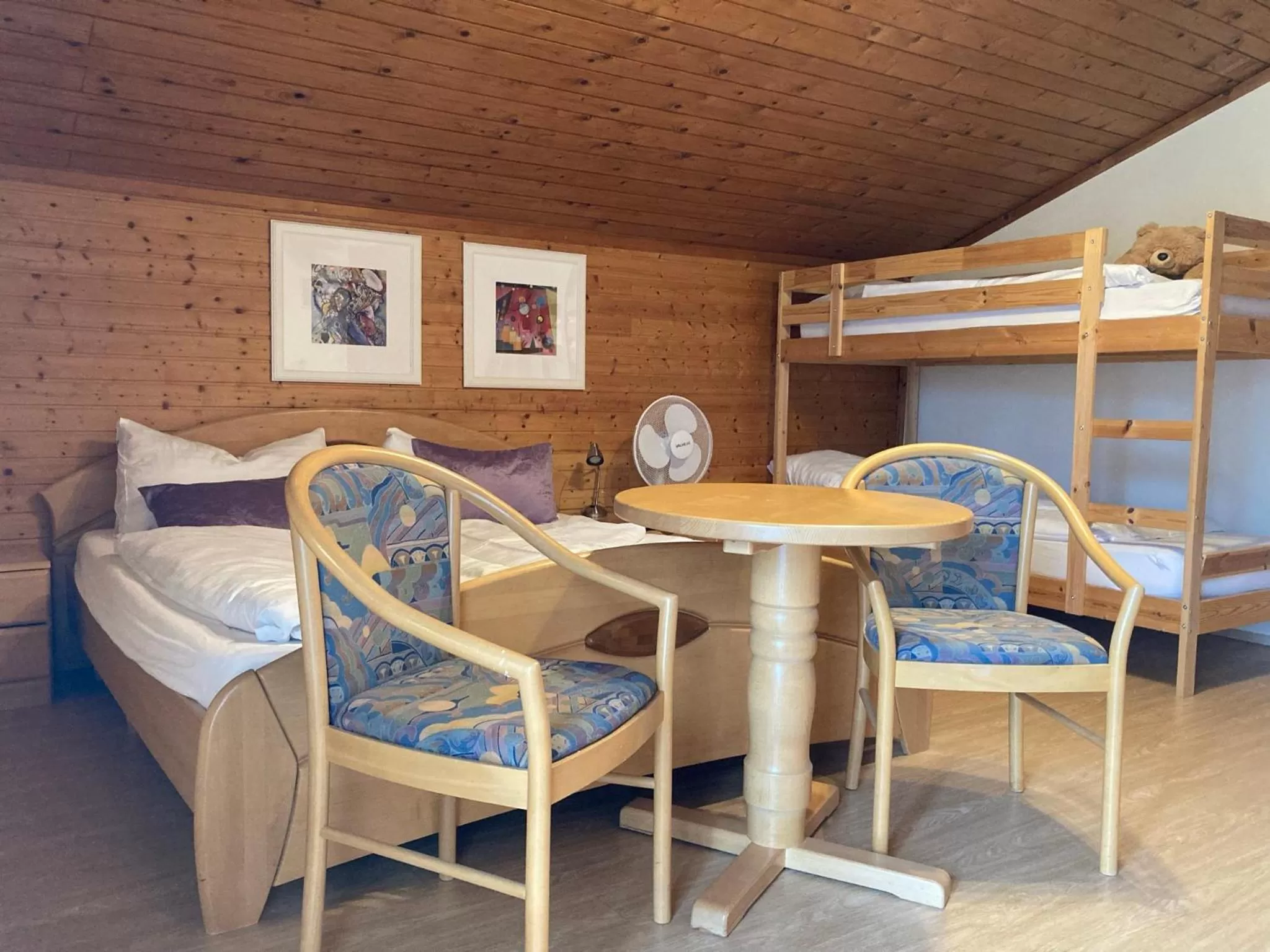 Bed in B&B Pension Karlsdorfer Hof