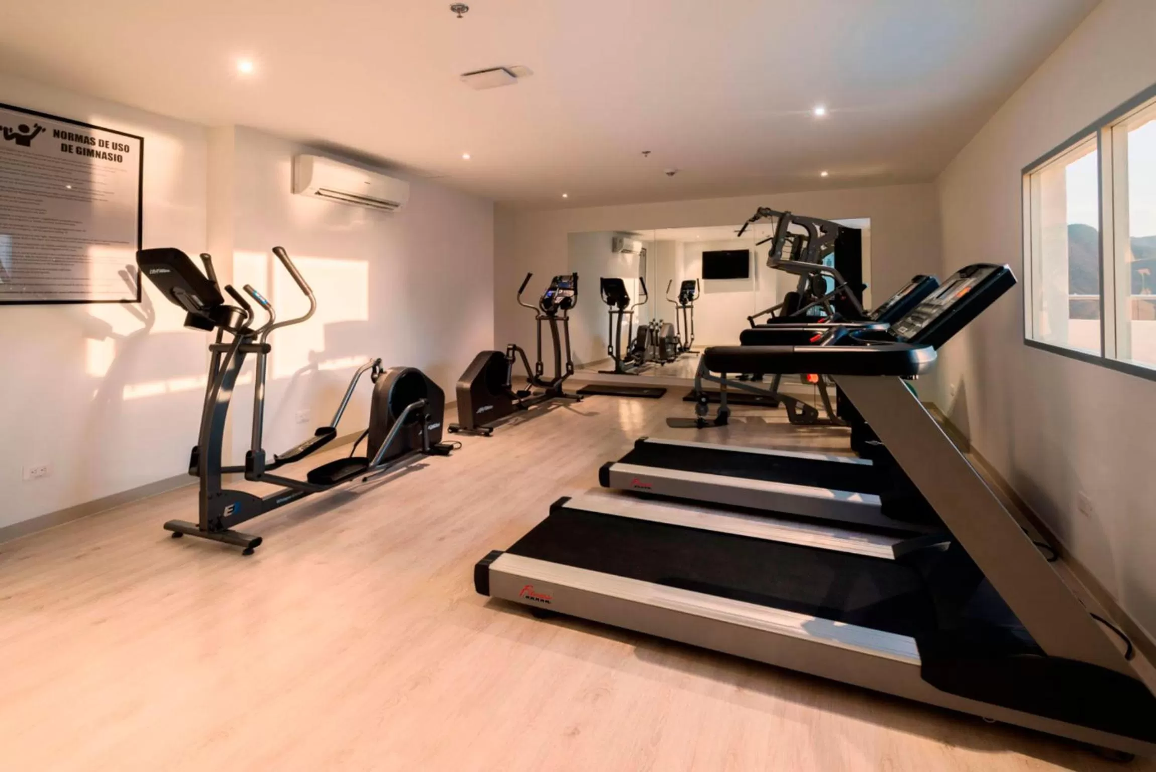 Fitness centre/facilities in Best Western Plus Santa Marta Hotel