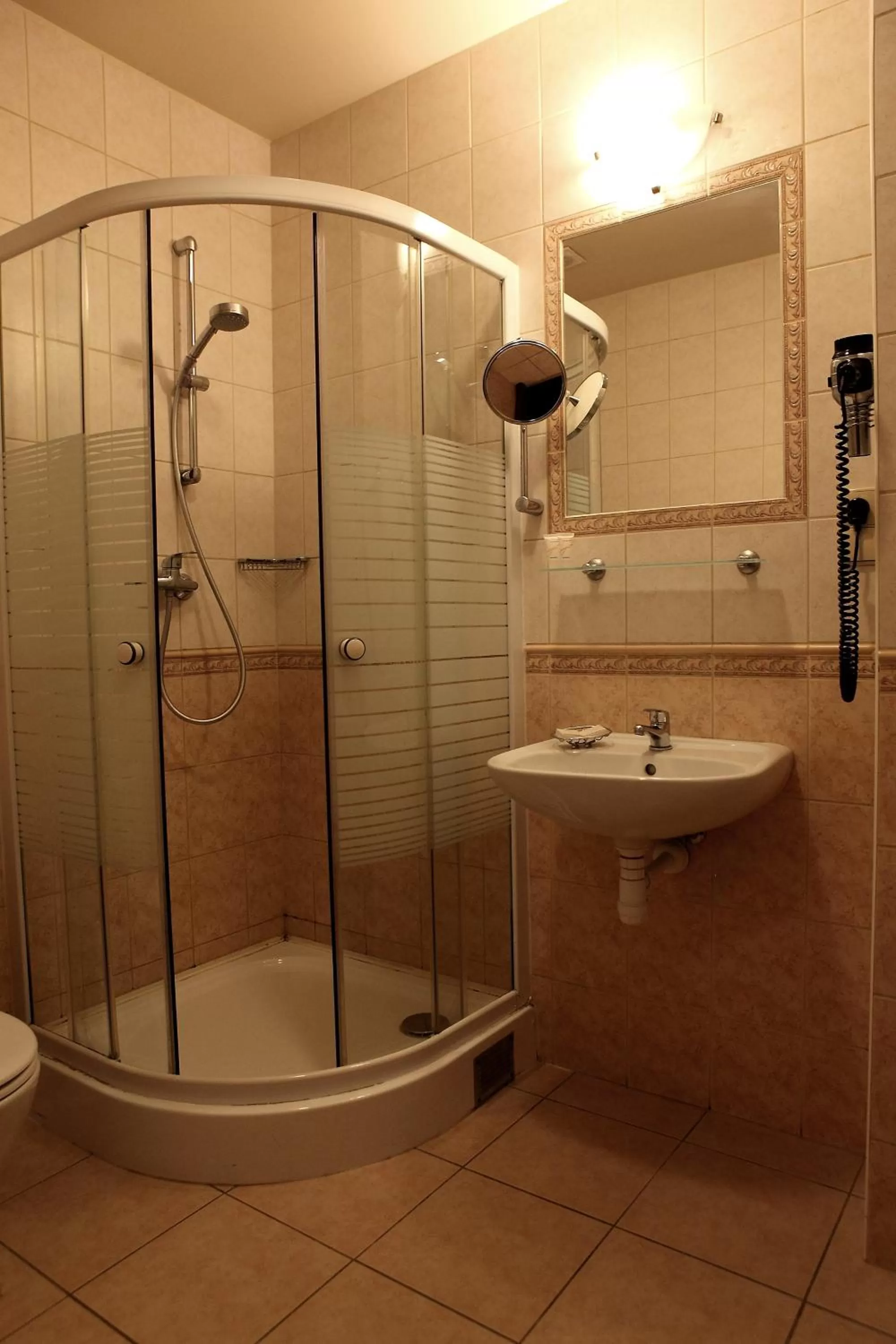 Bathroom in Hotel Katrina