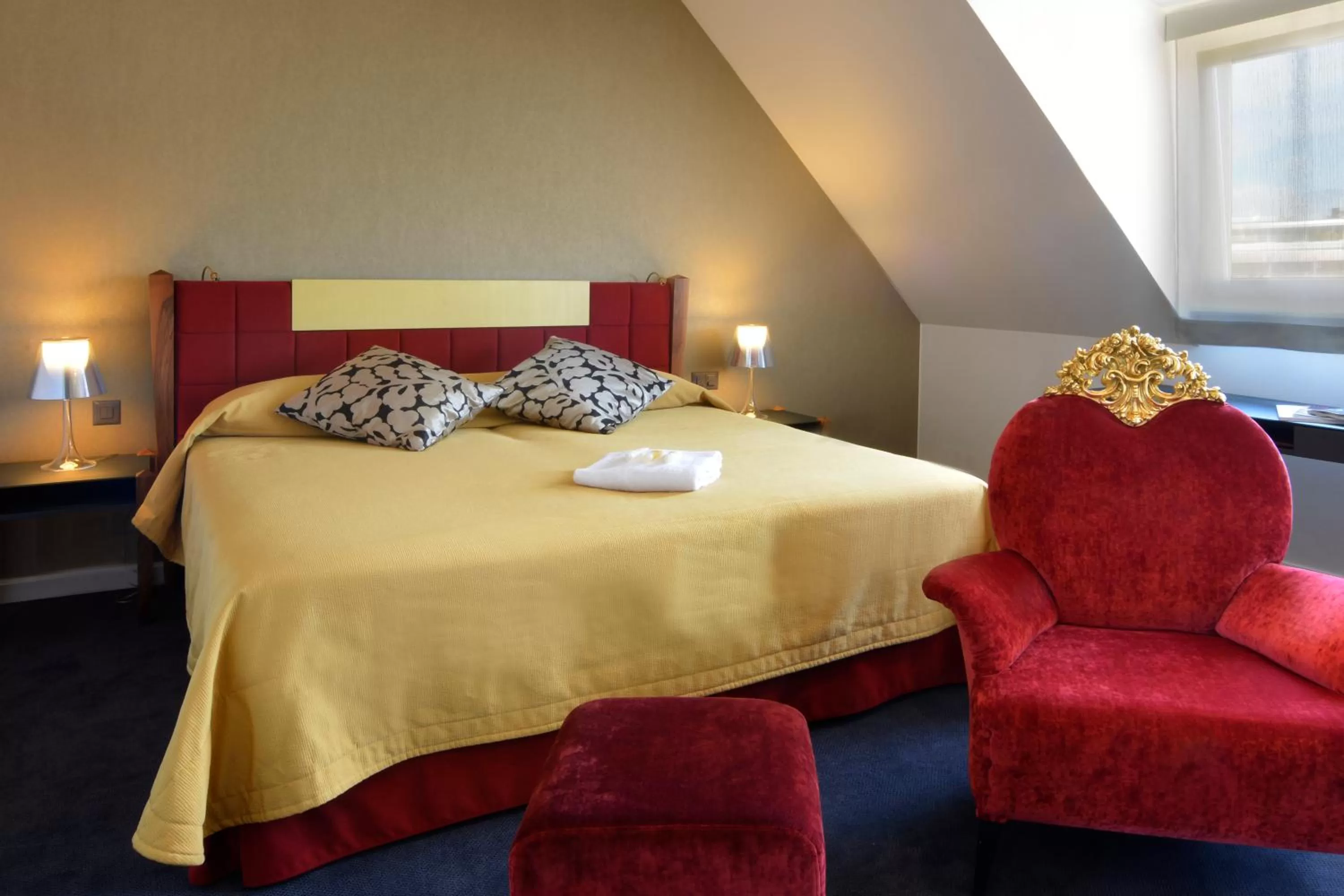 Bed in The Ambassador