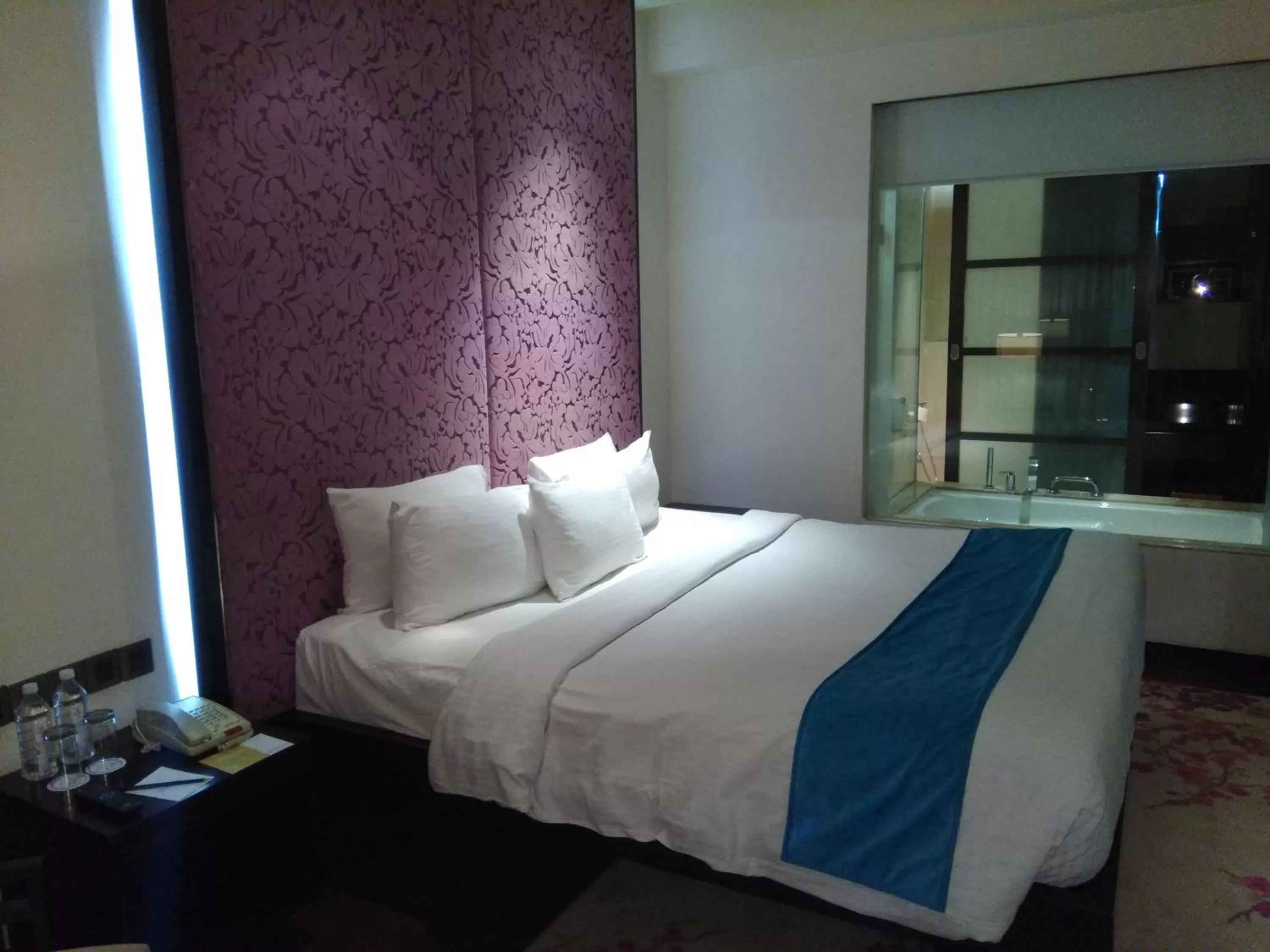 Bedroom, Bed in Hotel Royal Orchid Jaipur, Tonk Road