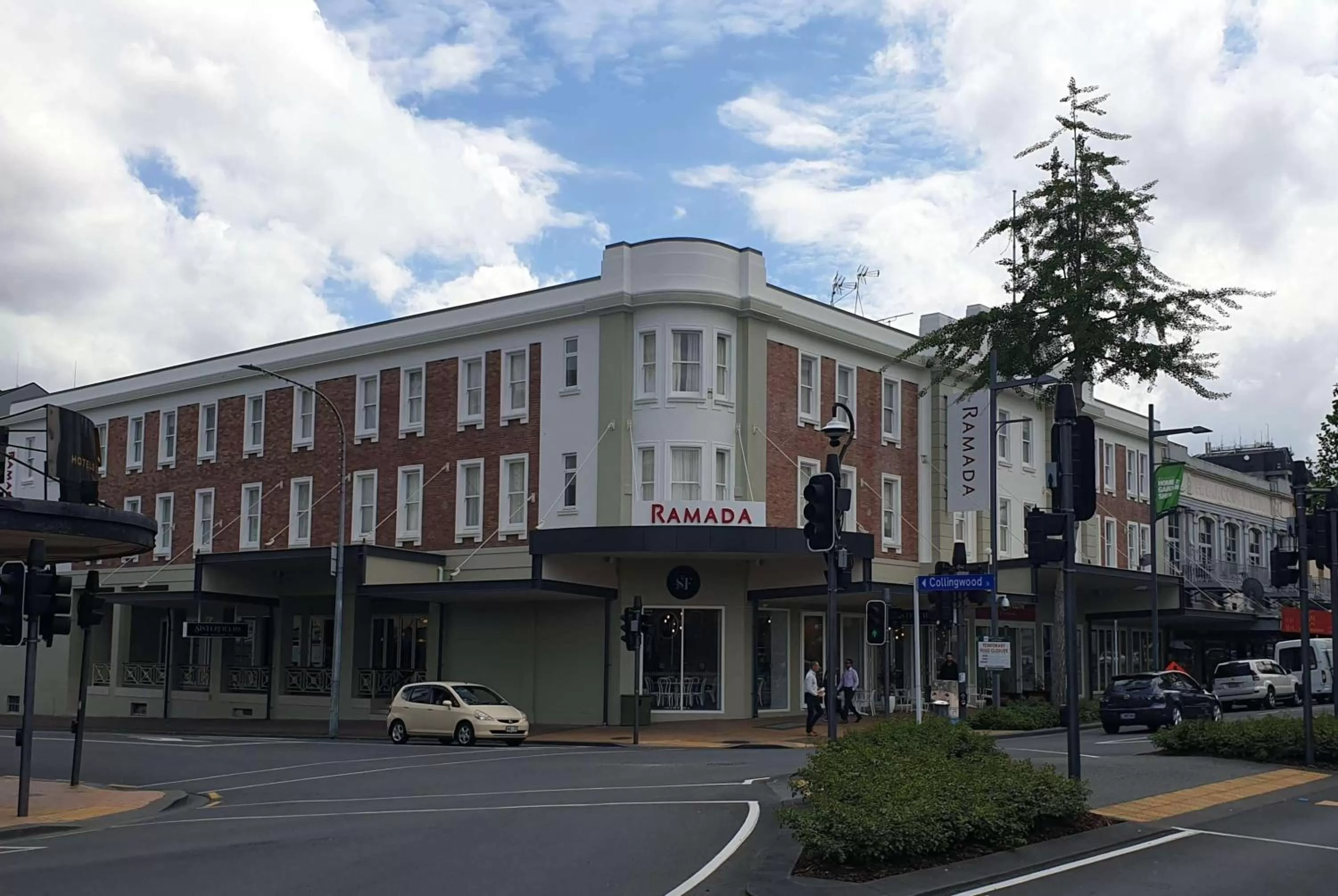 Property building in Ramada by Wyndham, Hamilton City Center