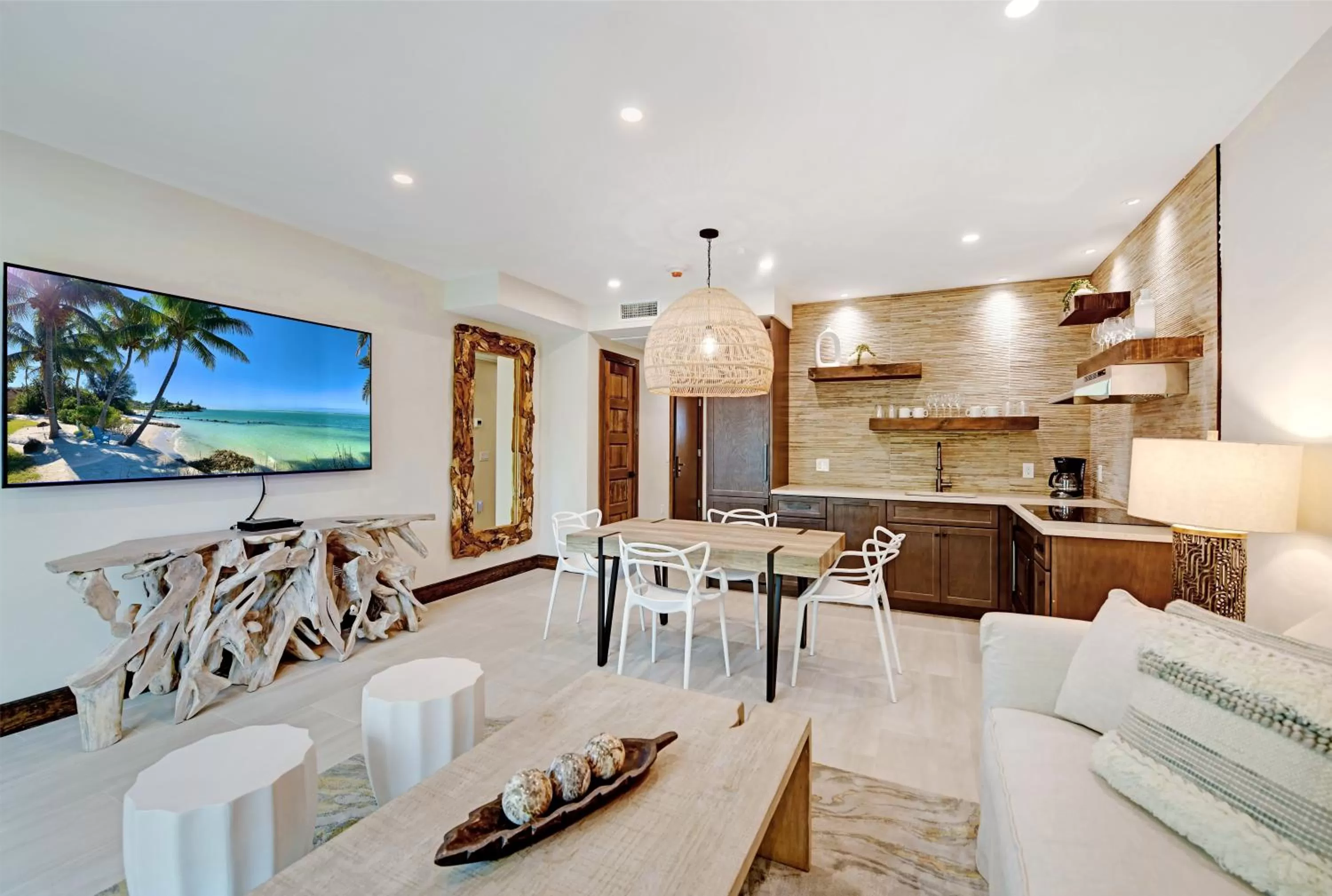 Living room in Bali Hai Beachfront Resort and Spa