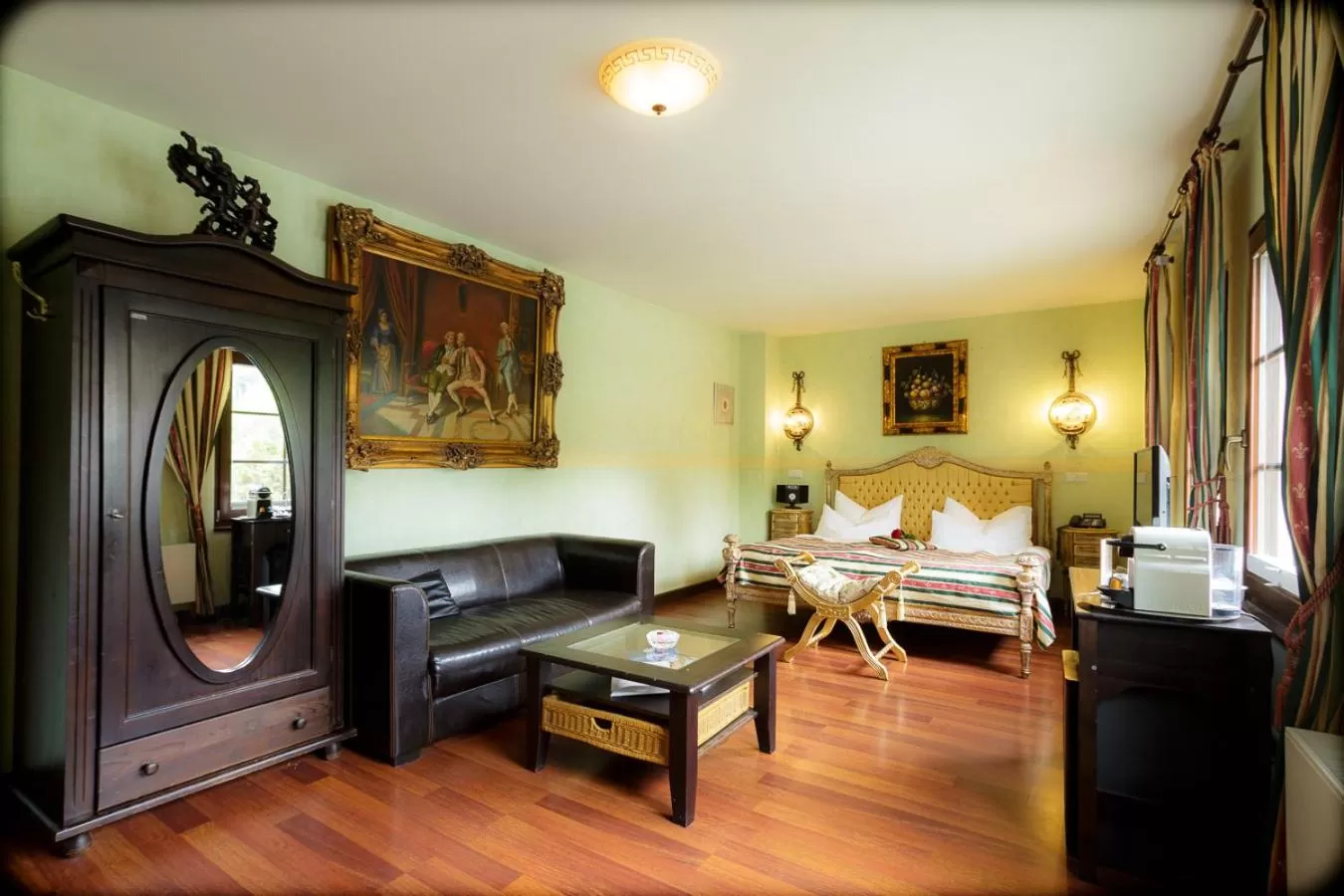 Shower in Hotel Don Giovanni