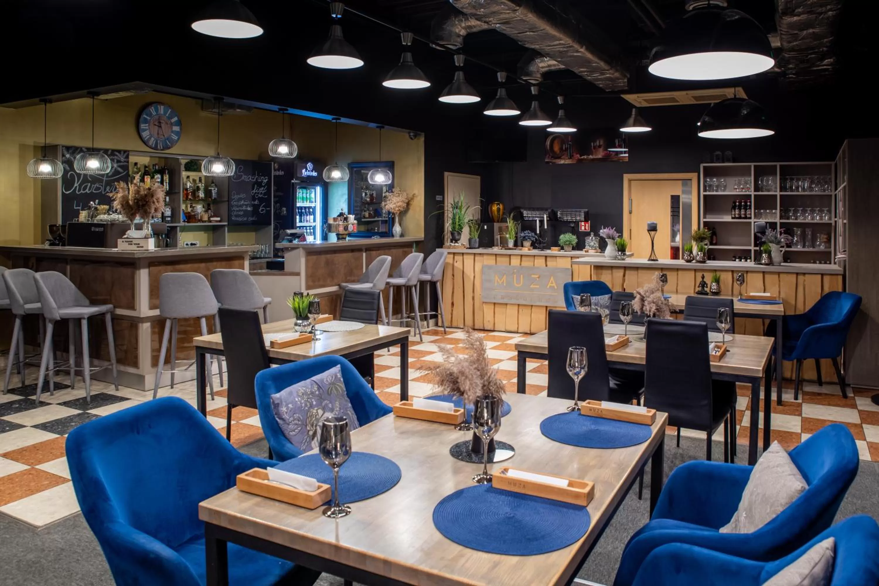 Restaurant/places to eat in Rija Bauska Hotel