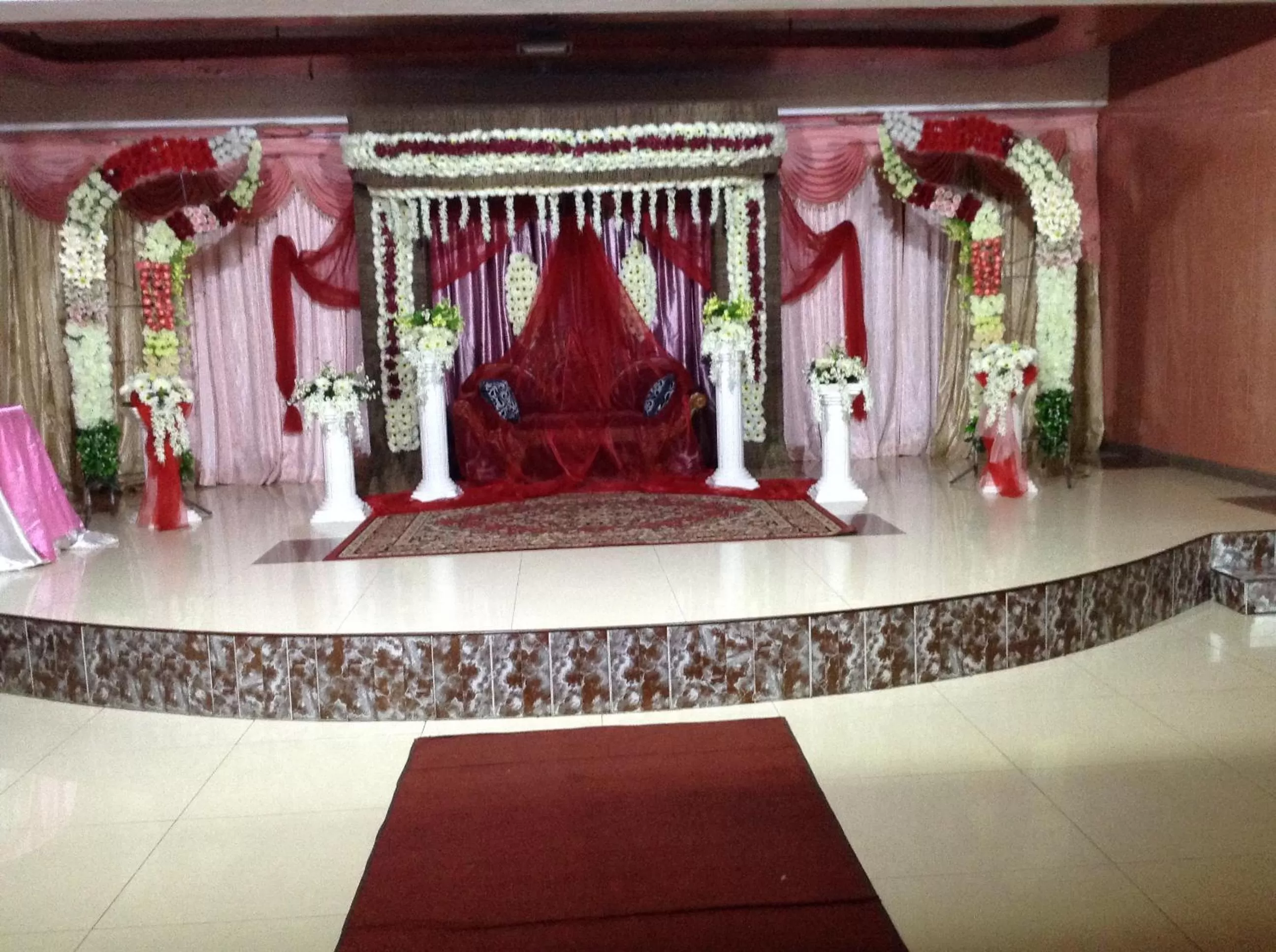 Decorative detail in Sunshine Hotel