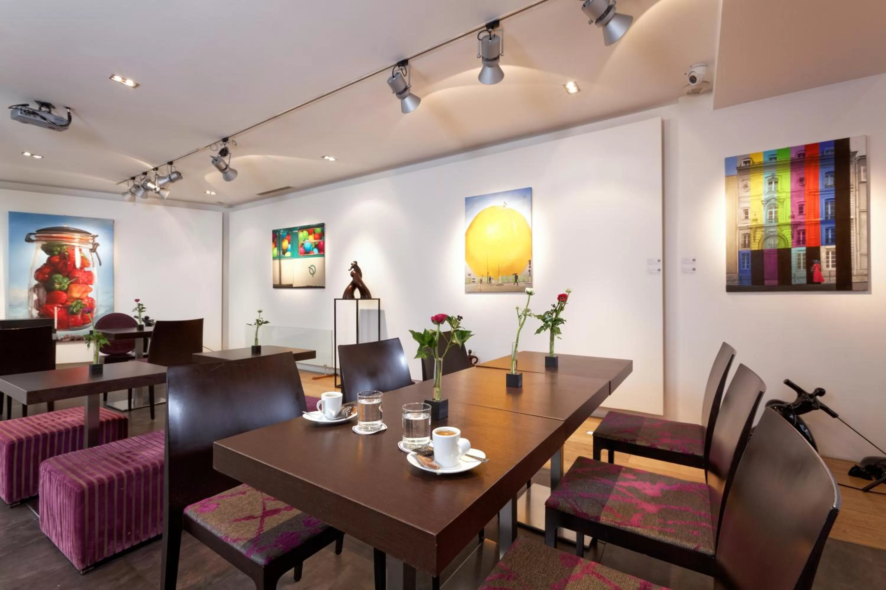 Restaurant/places to eat in Le Marceau Bastille