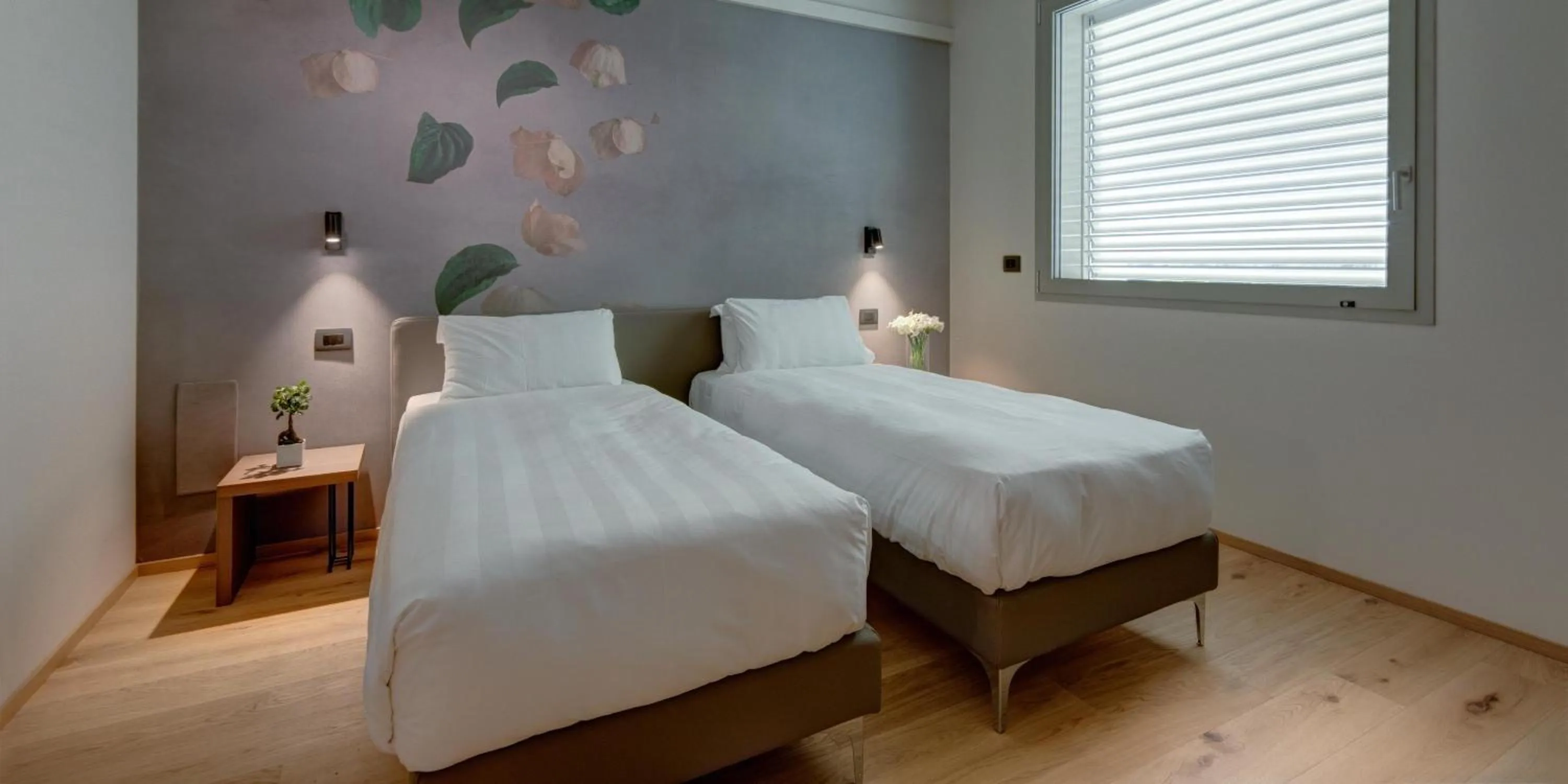 Bedroom, Bed in Hotel The Cube