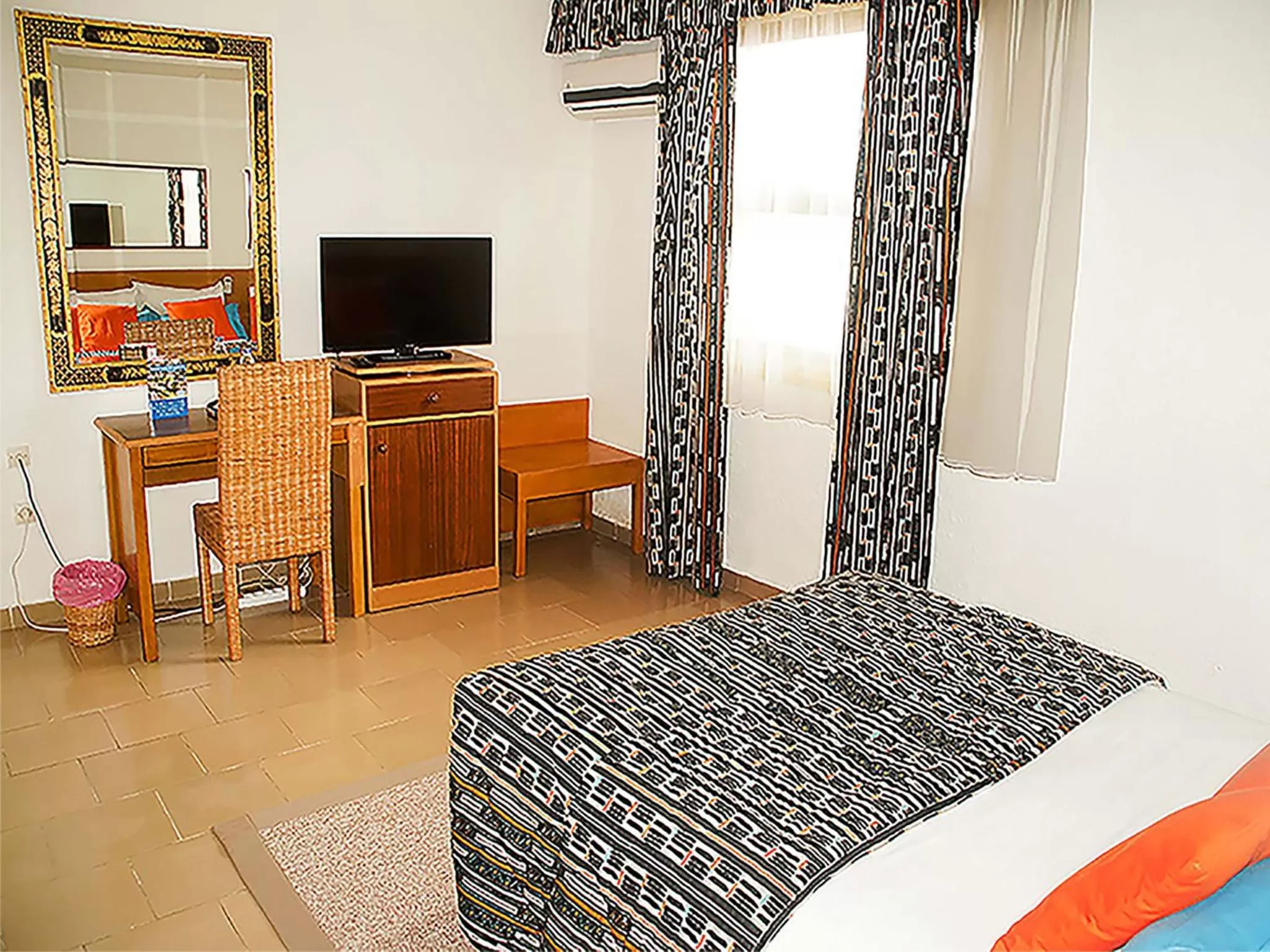 Bed in Hotel Le Marly