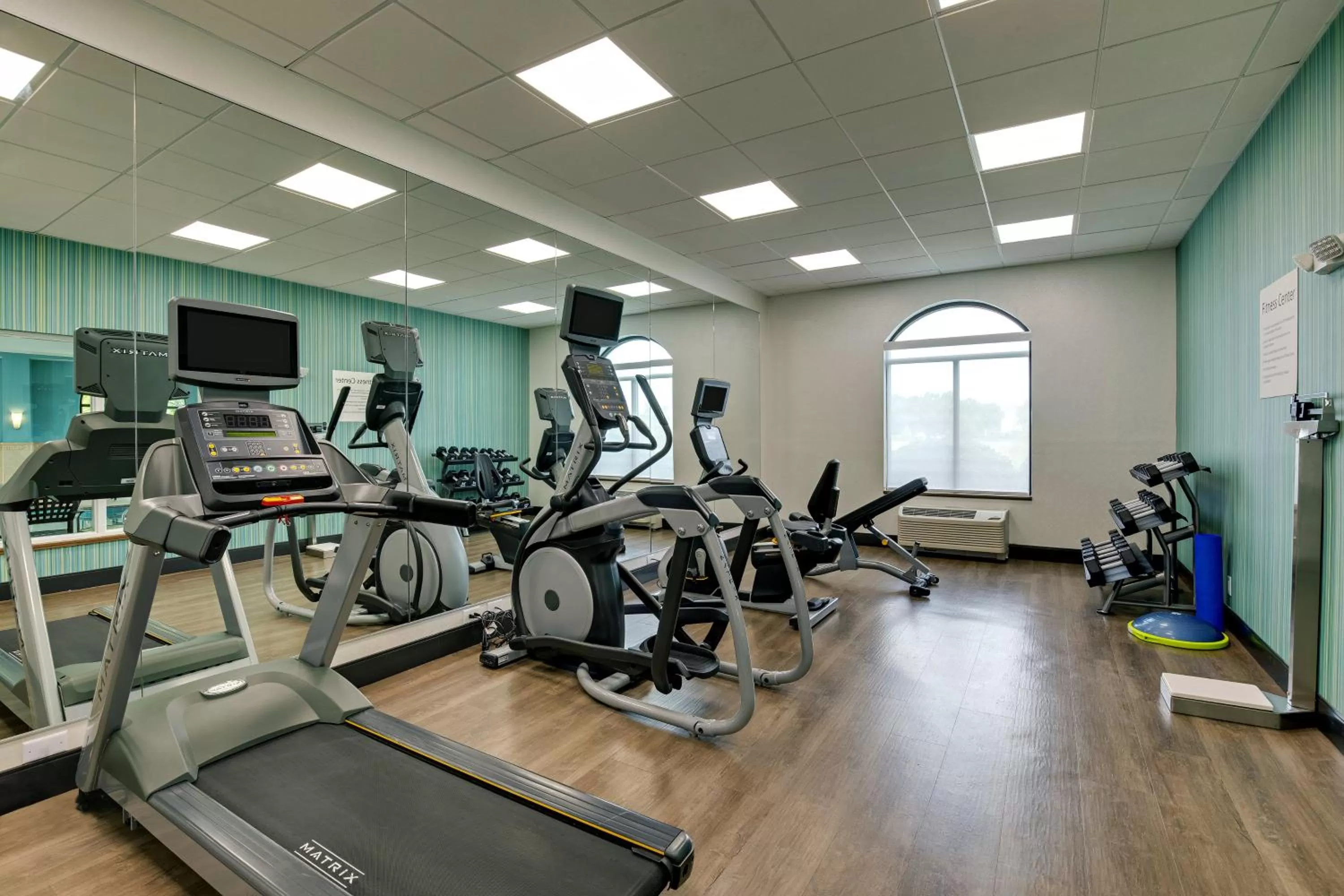 Spa and wellness centre/facilities in Holiday Inn Express Nashville-Opryland by IHG