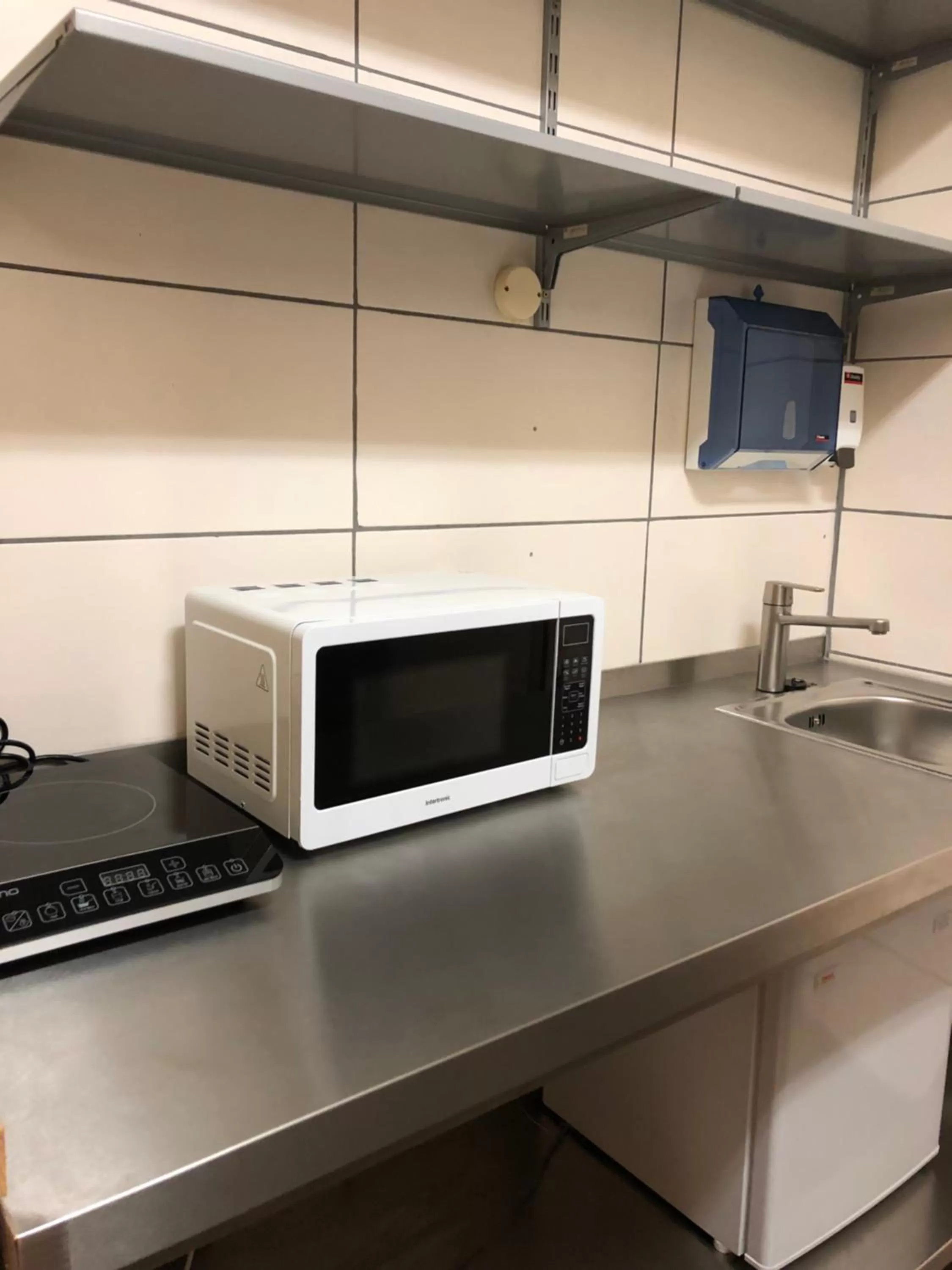 Standard Family Room External Private Bathroom in Interlaken Linda Inn Lodge