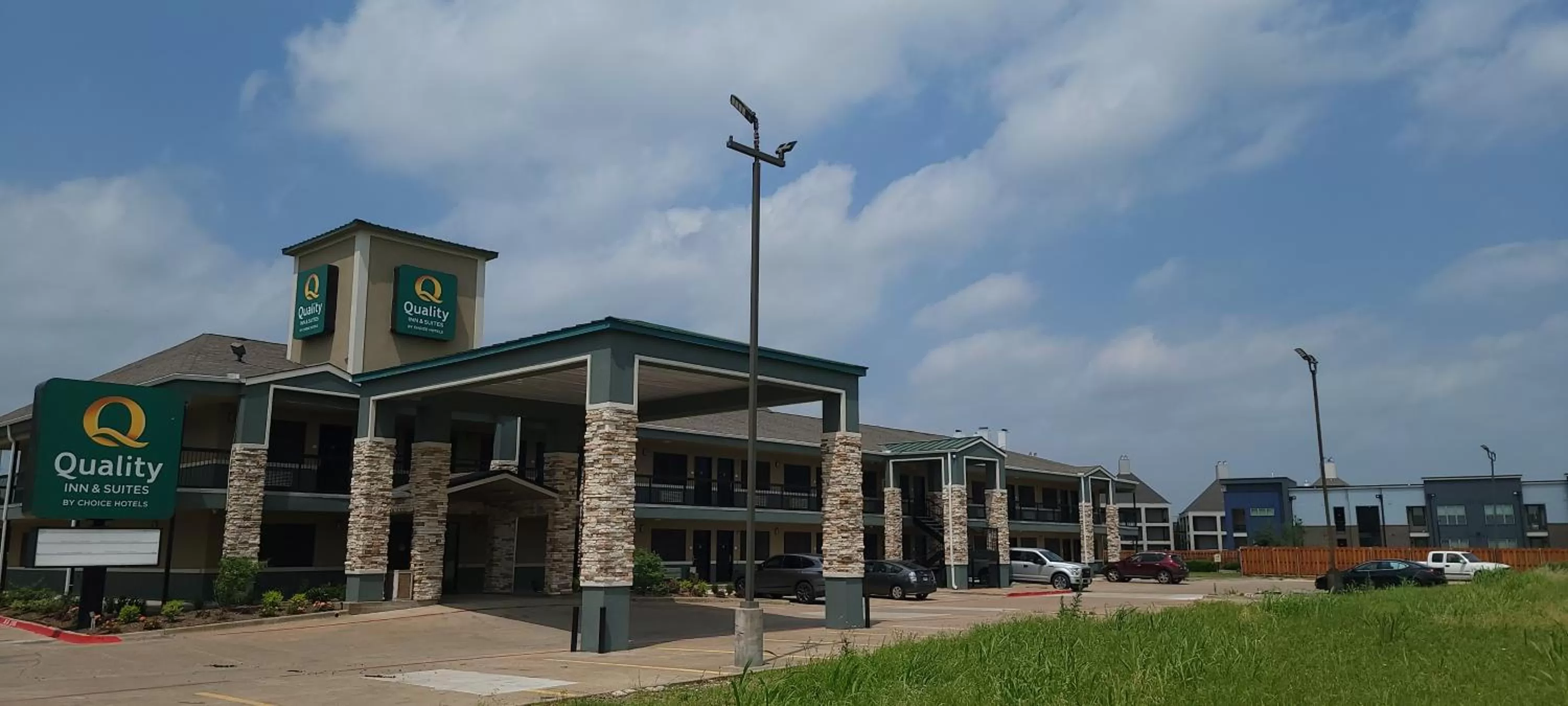 Property building in Quality Inn & Suites Garland - East Dallas