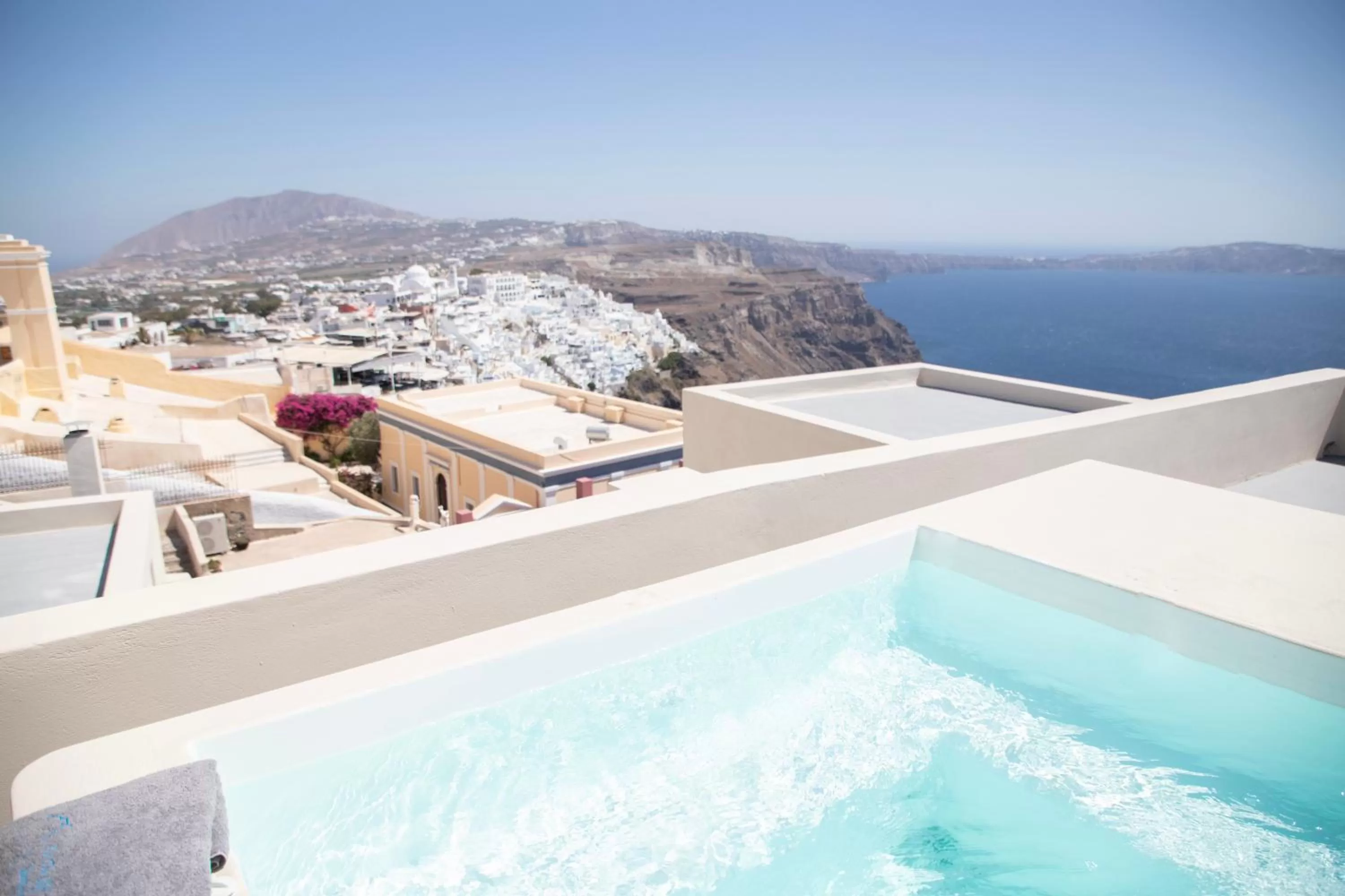 Caldera Cliff Illusion