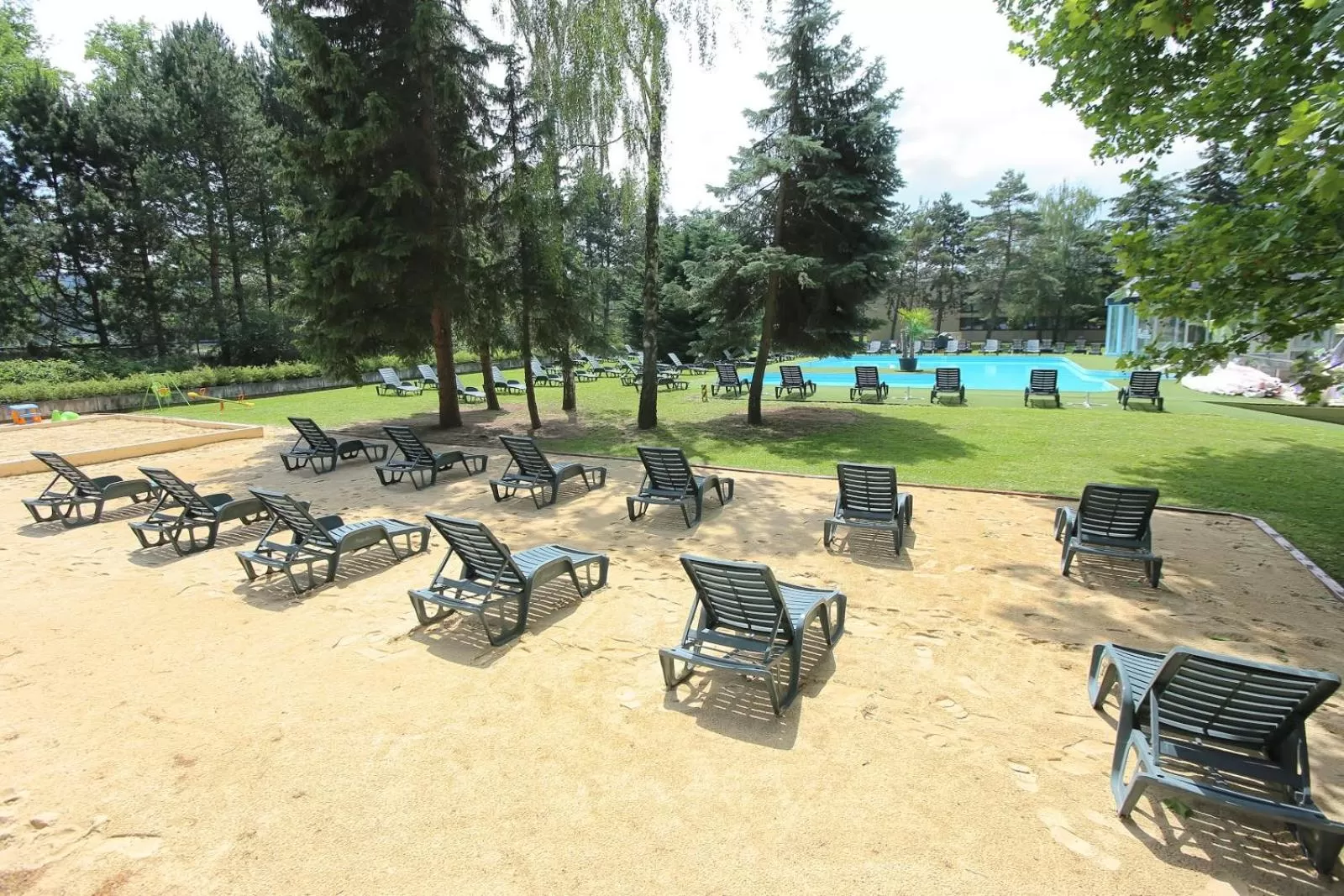 Swimming pool in Ensana Splendid