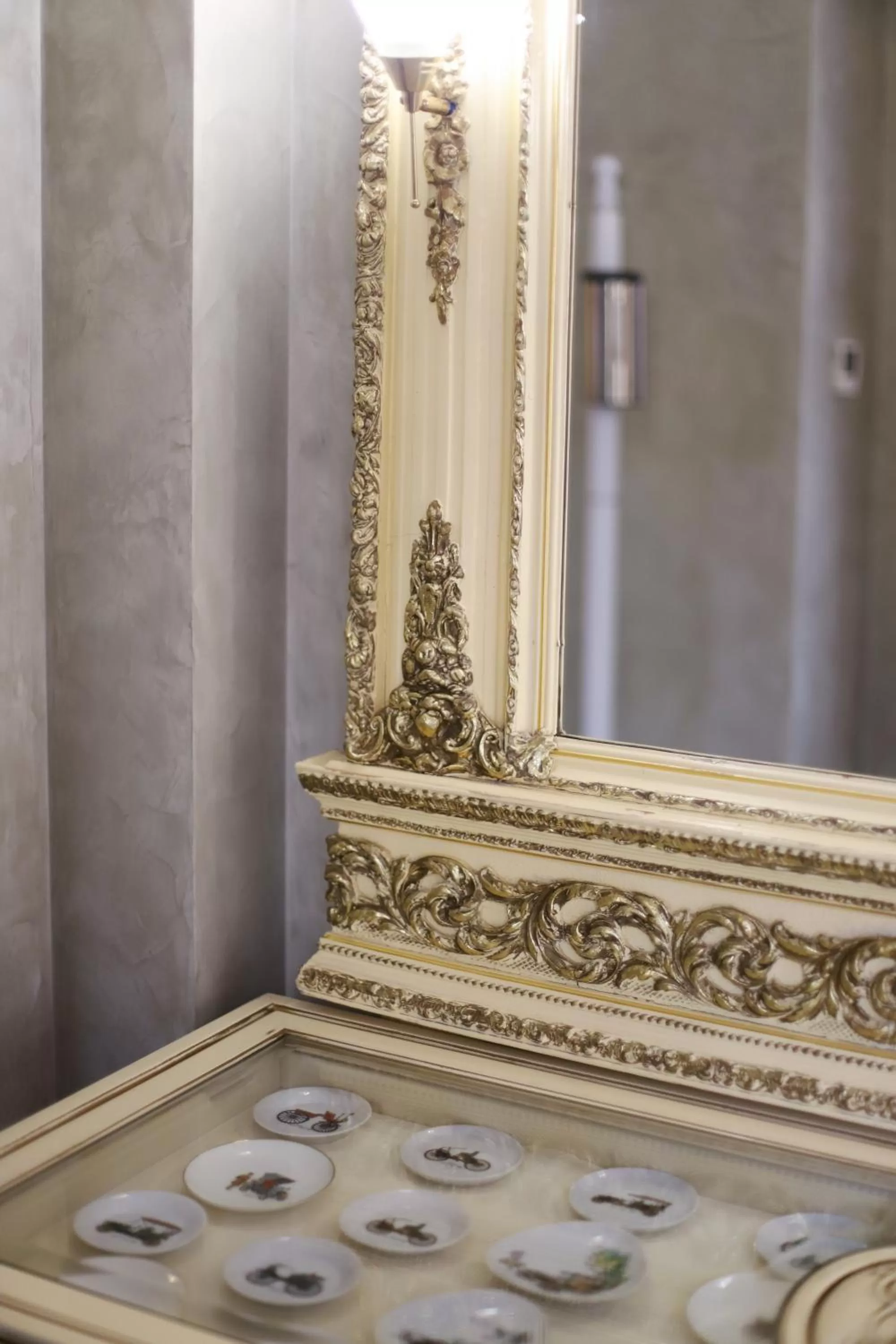 Decorative detail in Hotel "Mandarin Clubhouse"