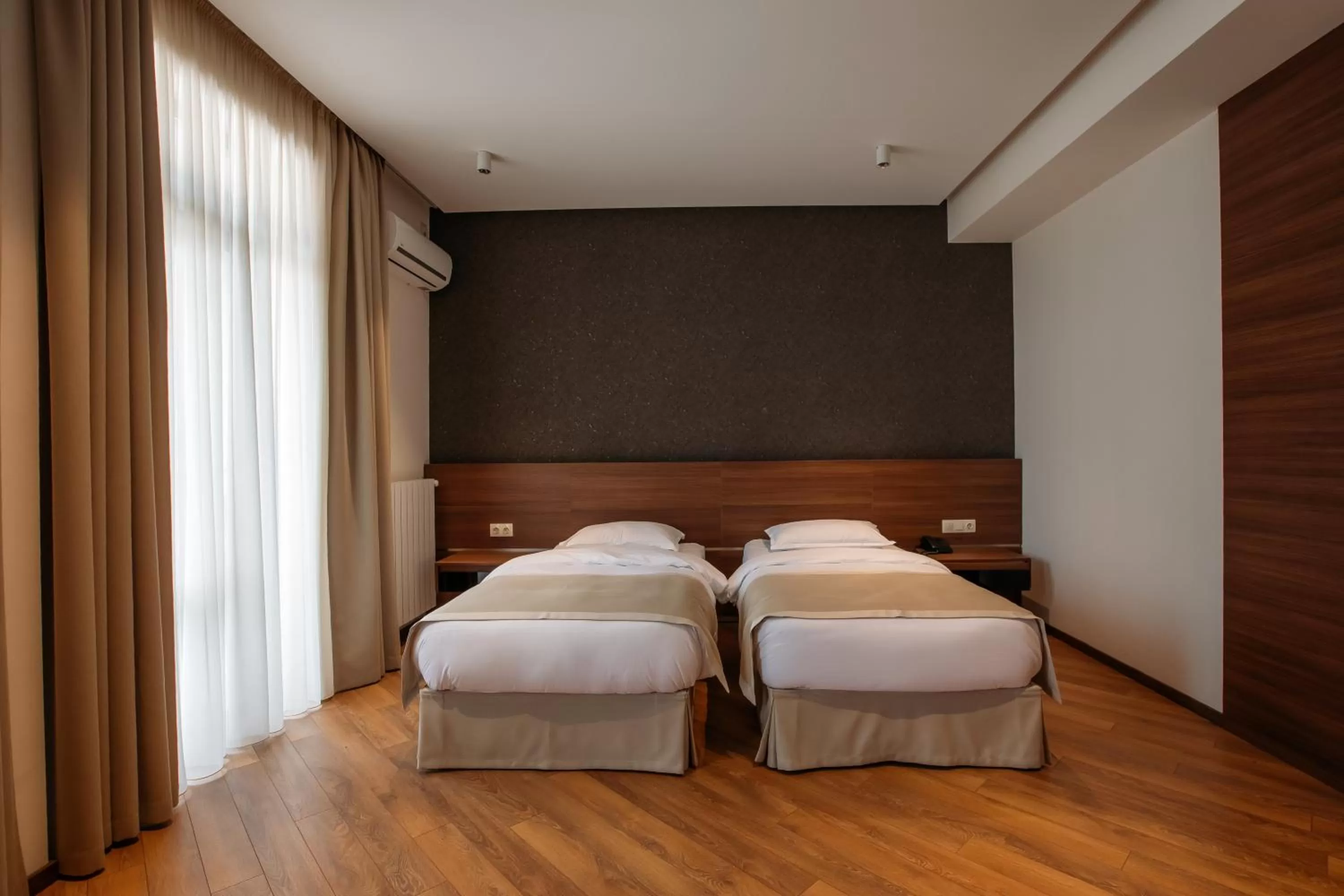 Bedroom, Bed in Hotel Parma