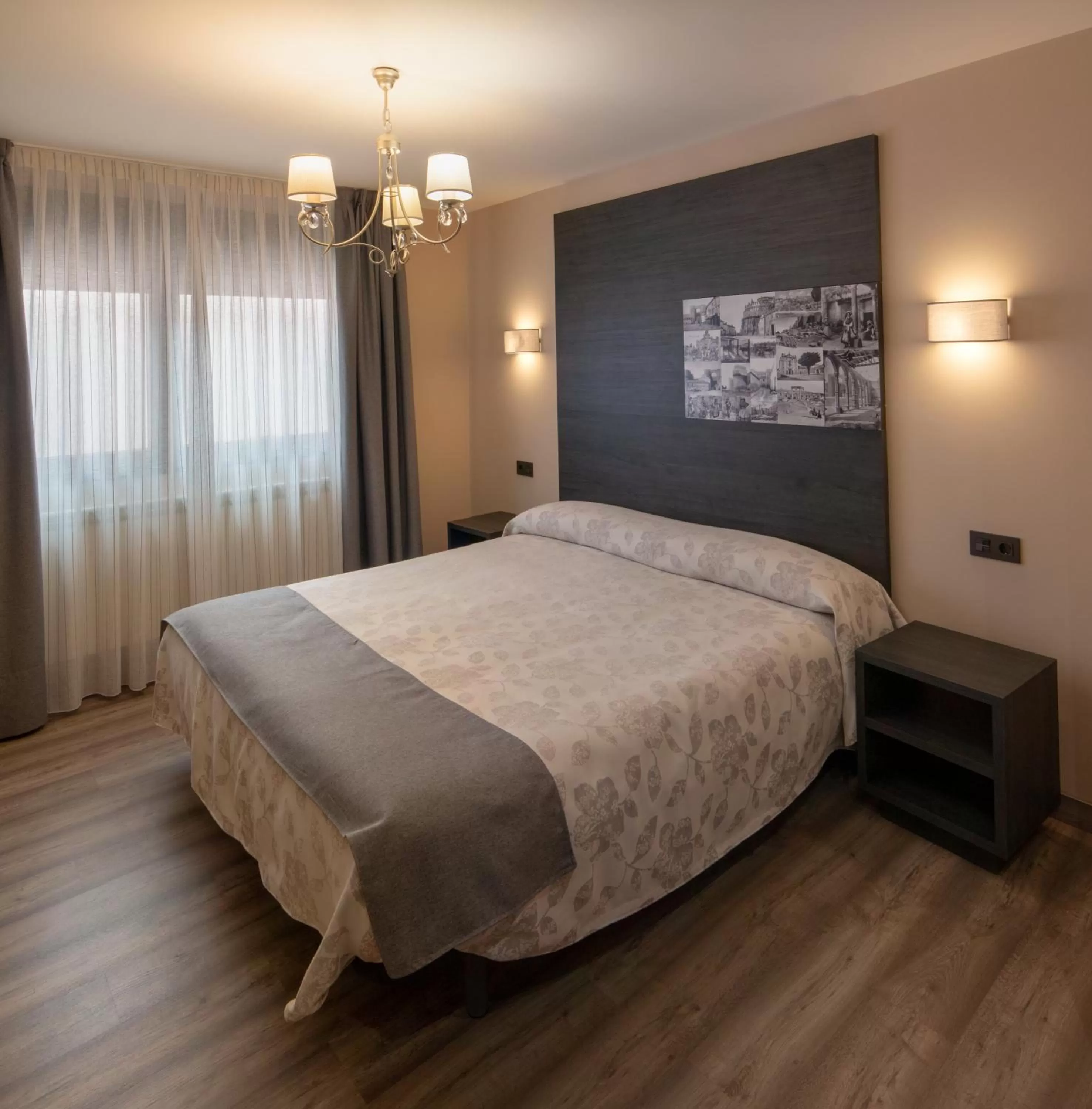 Balcony/Terrace, Bed in Hotel Las Cancelas