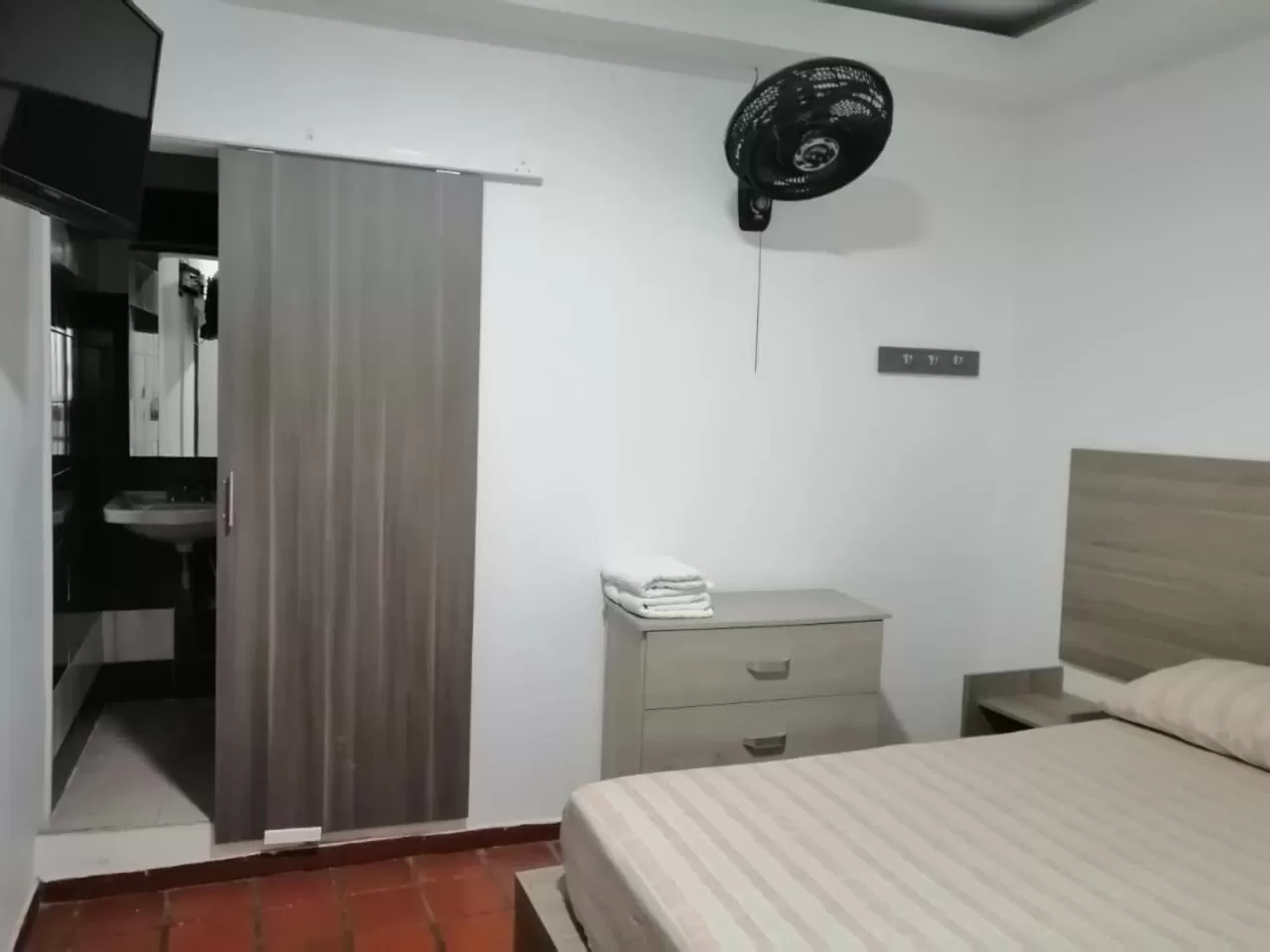 Bedroom, Bed in Hotel 42 Avenida