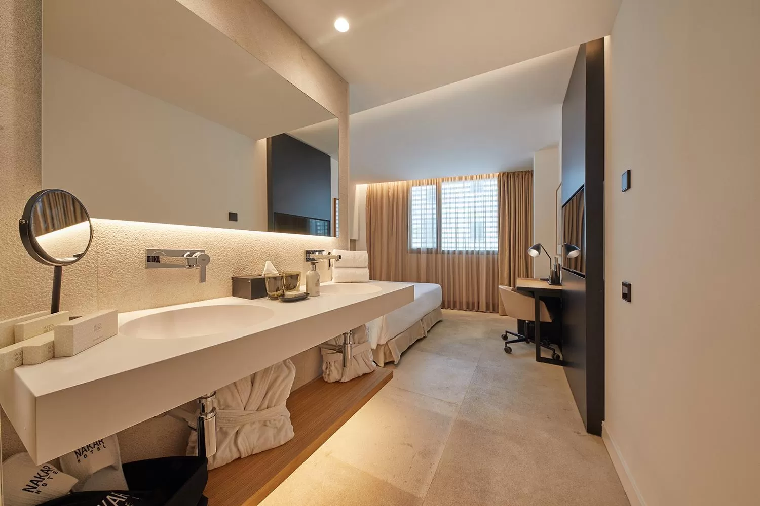 Photo of the whole room, Bed in Nakar Hotel