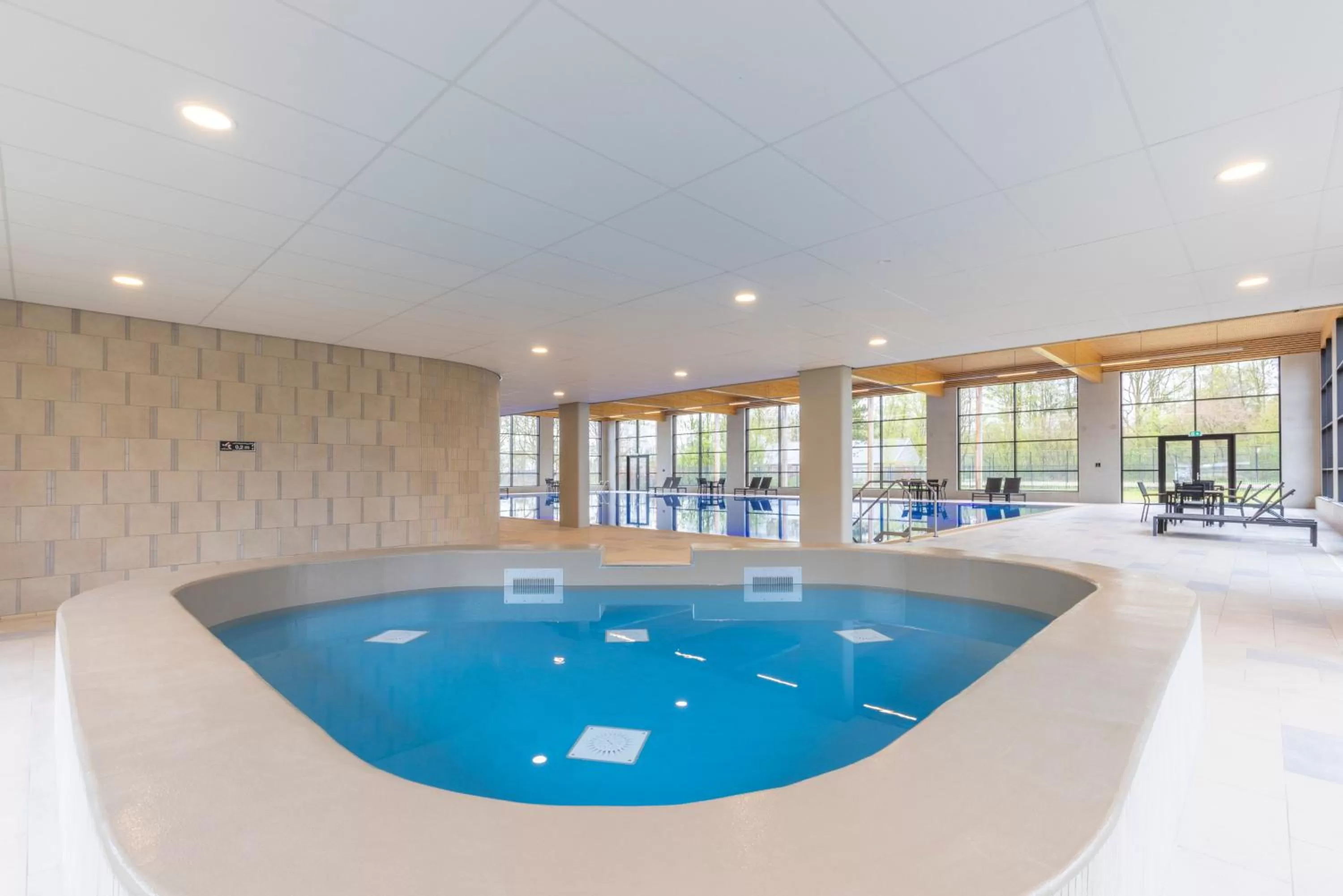 Swimming pool in Fletcher Familiehotel De Hunzebergen