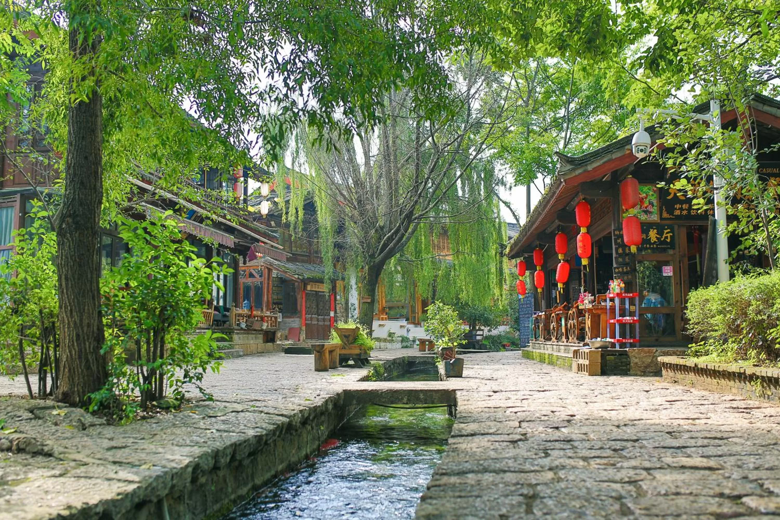 Neighbourhood in Banyan Tree Lijiang
