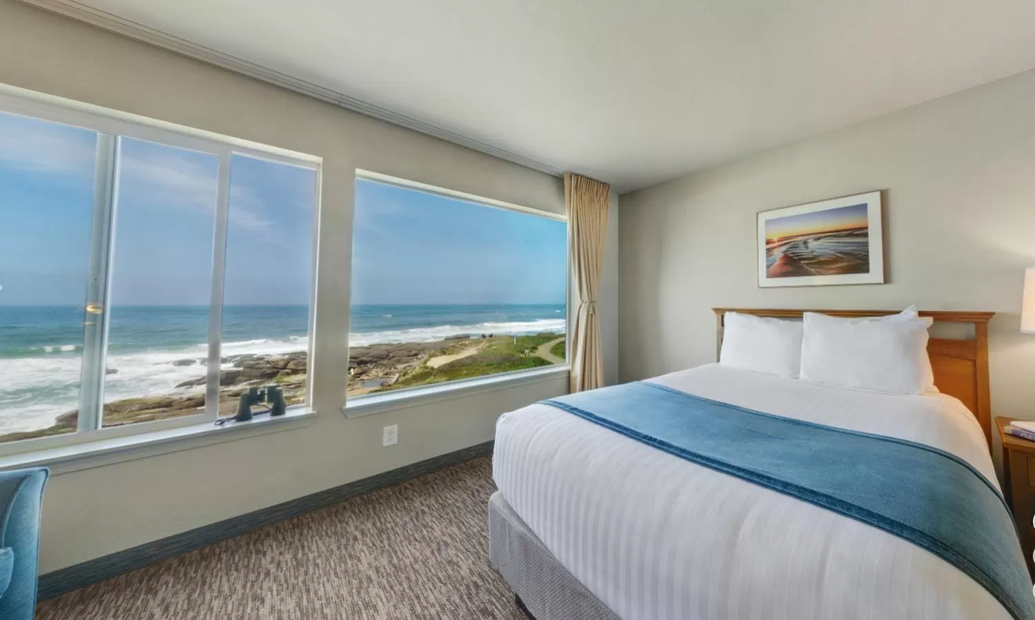 Bed in Overleaf Lodge and Spa